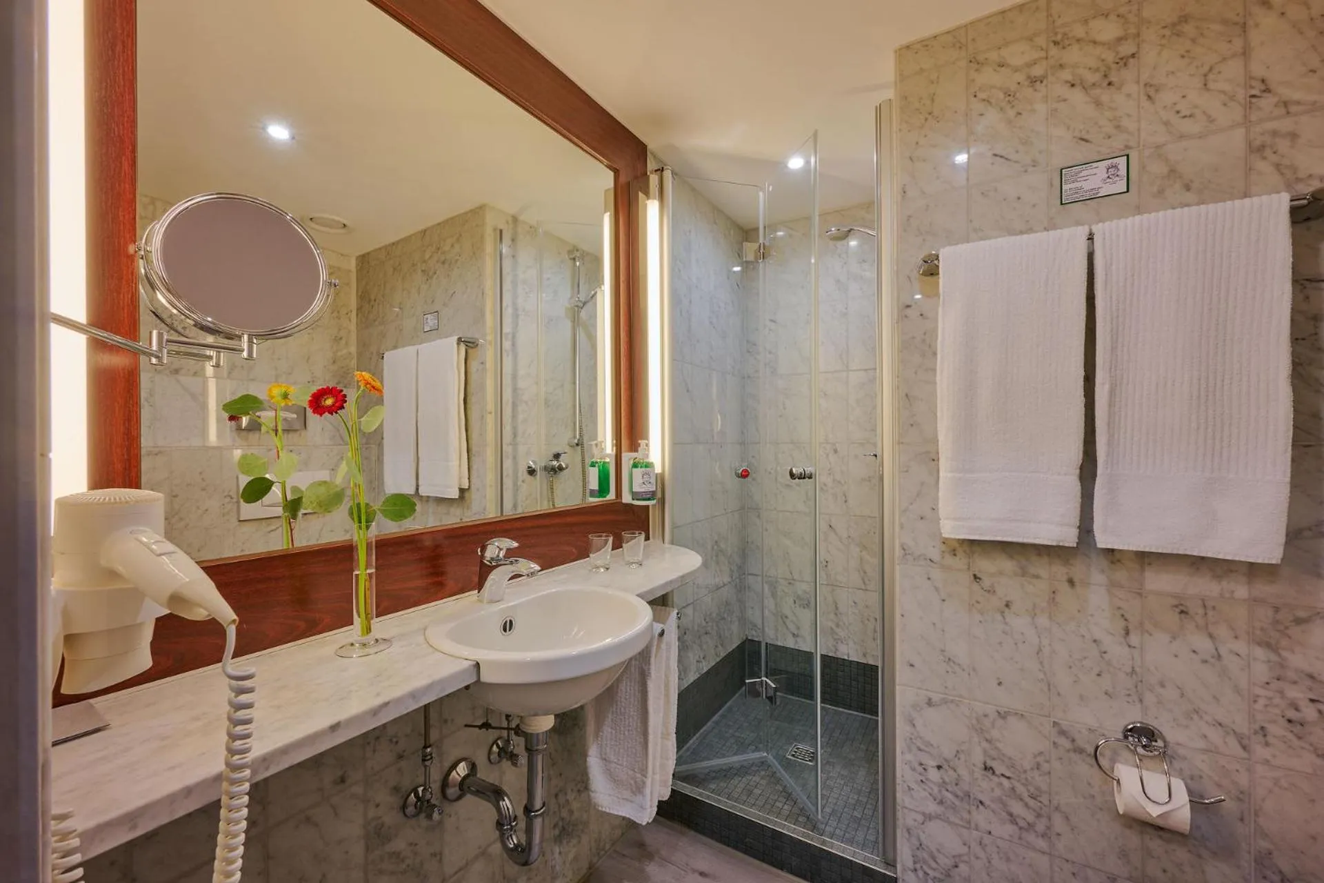 Bathroom in Cityhotel Kaiser Karl Aachen