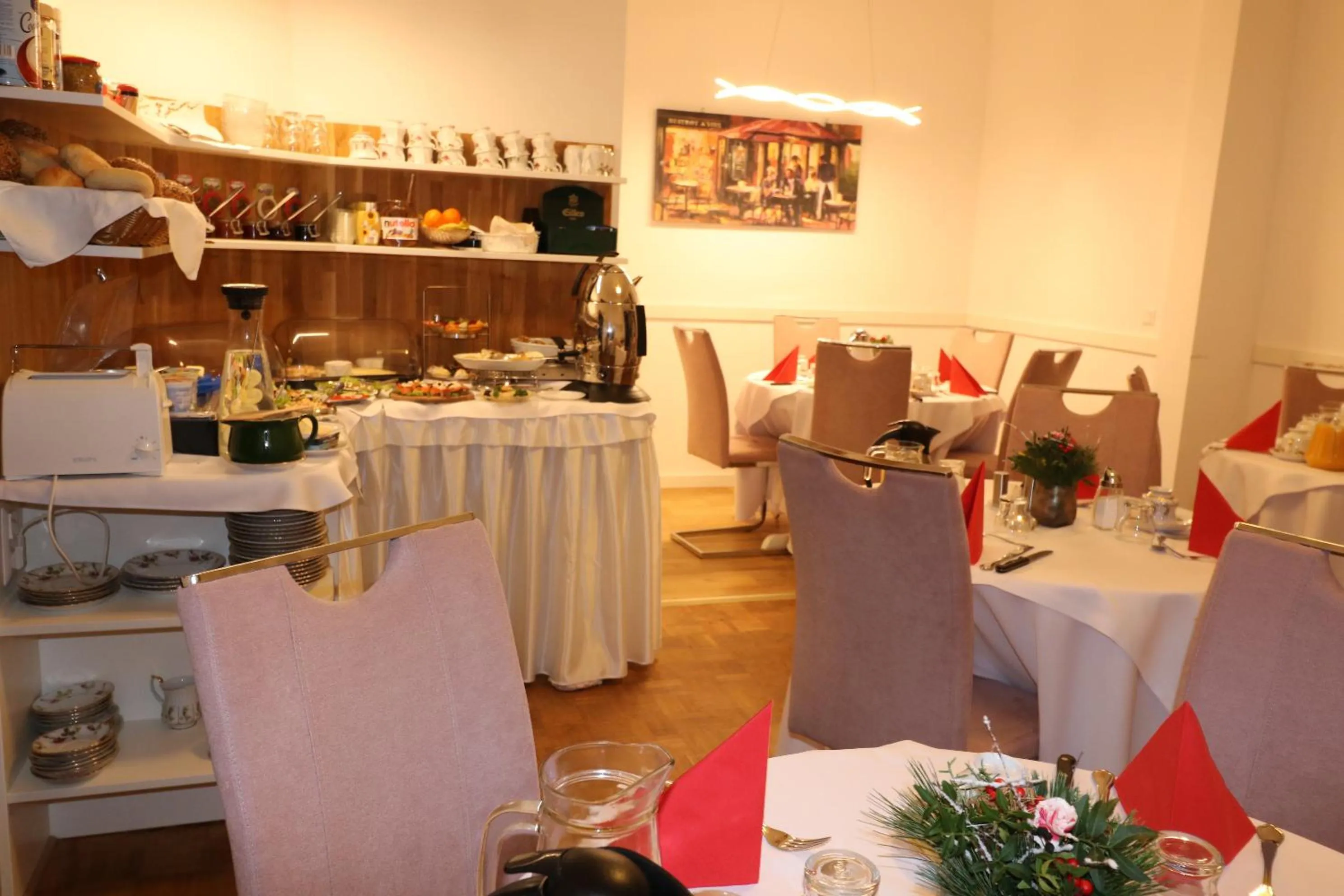 Buffet breakfast in Villa Amber