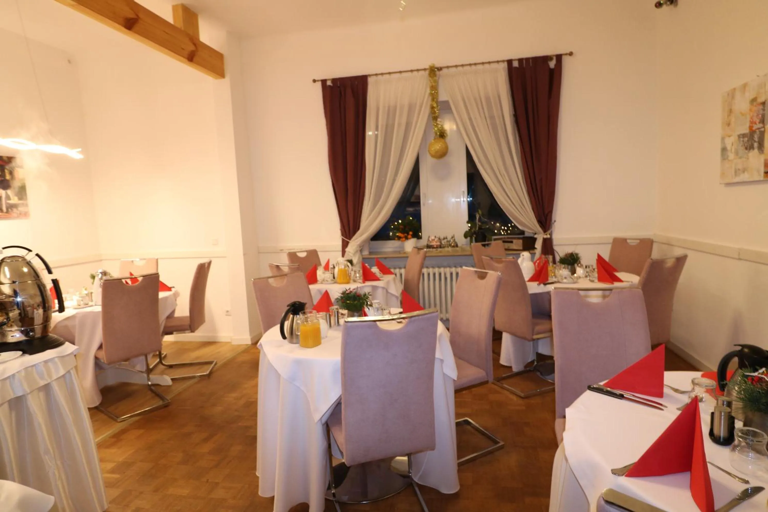 Meals in Villa Amber