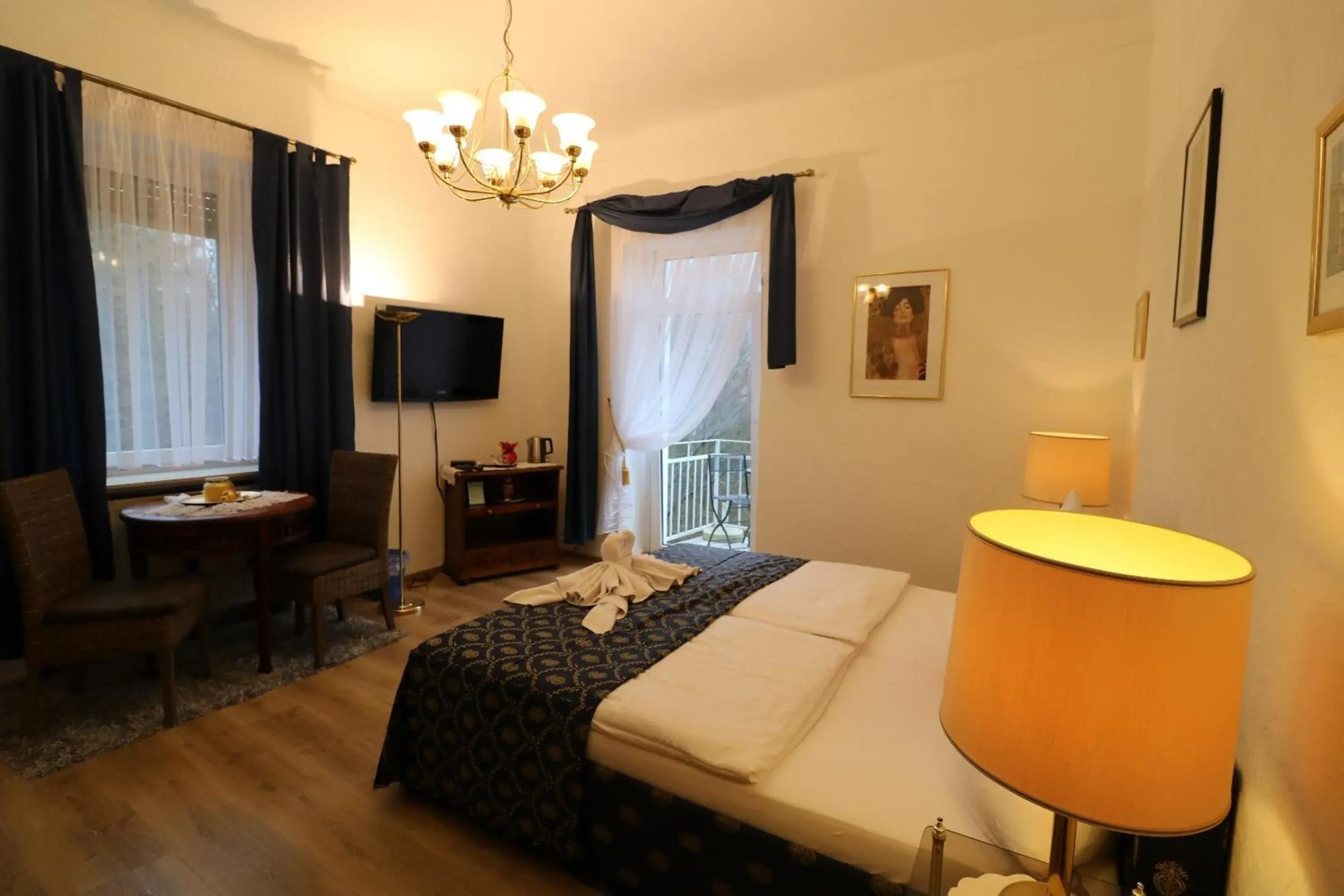 Deluxe Double Room with Balcony in Villa Amber Deluxe Double Room with Balcony in Villa Amber