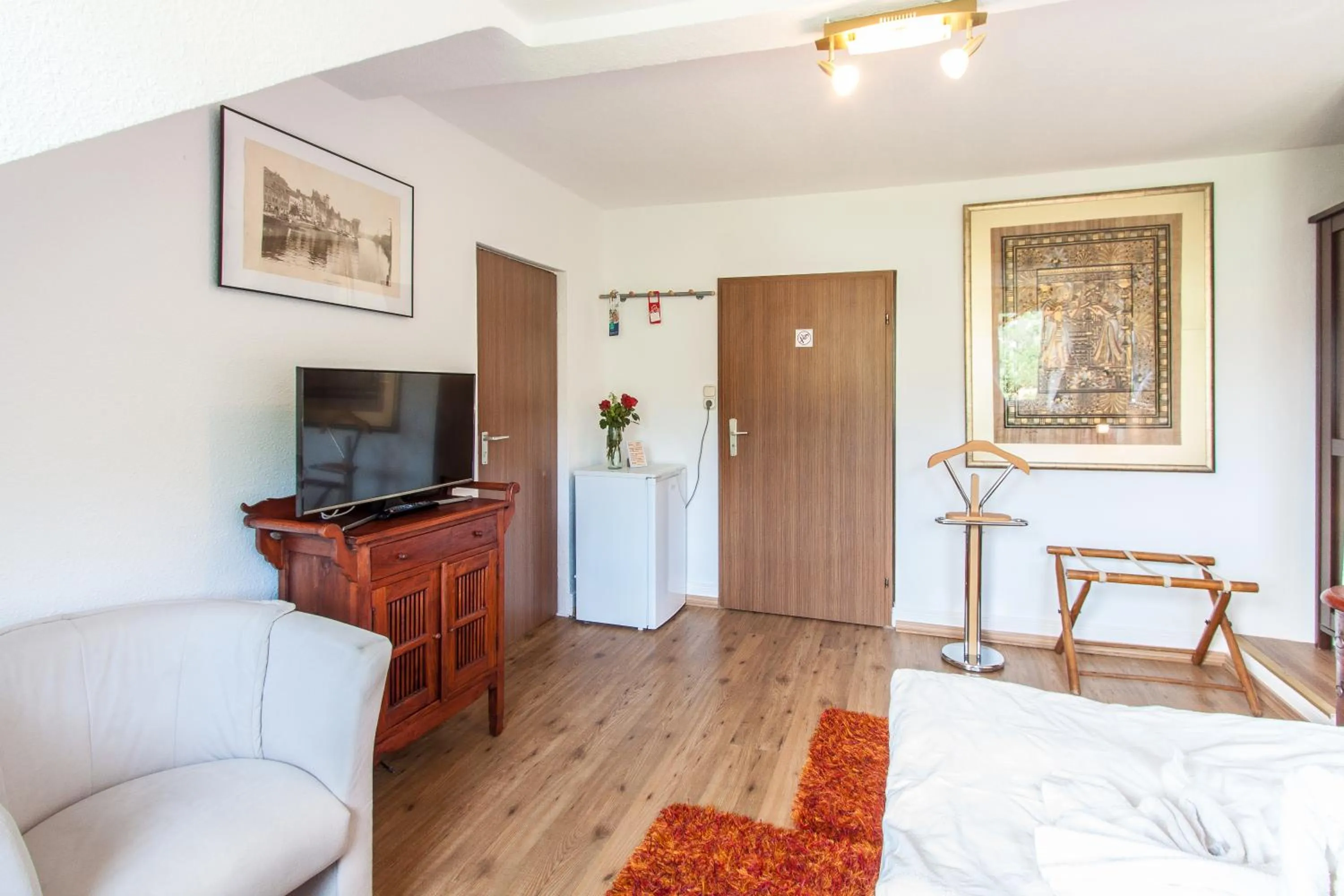 Photo of the whole room in Villa Amber