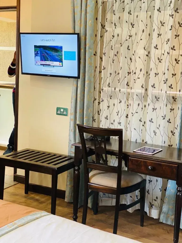 Standard Double Room in Hemak Suites Standard Double Room in Hemak Suites