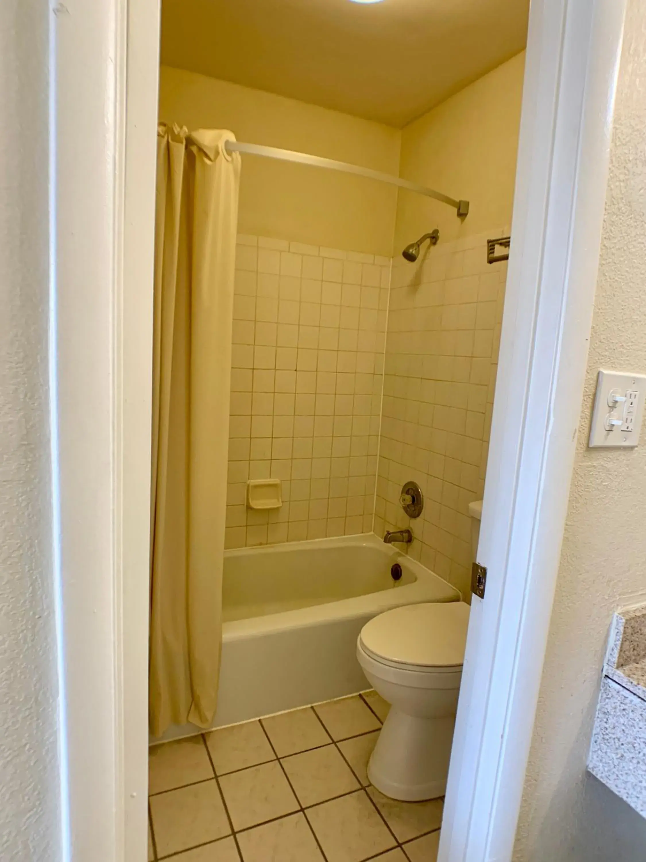 Double Room in LA VISTA INN Double Room in LA VISTA INN