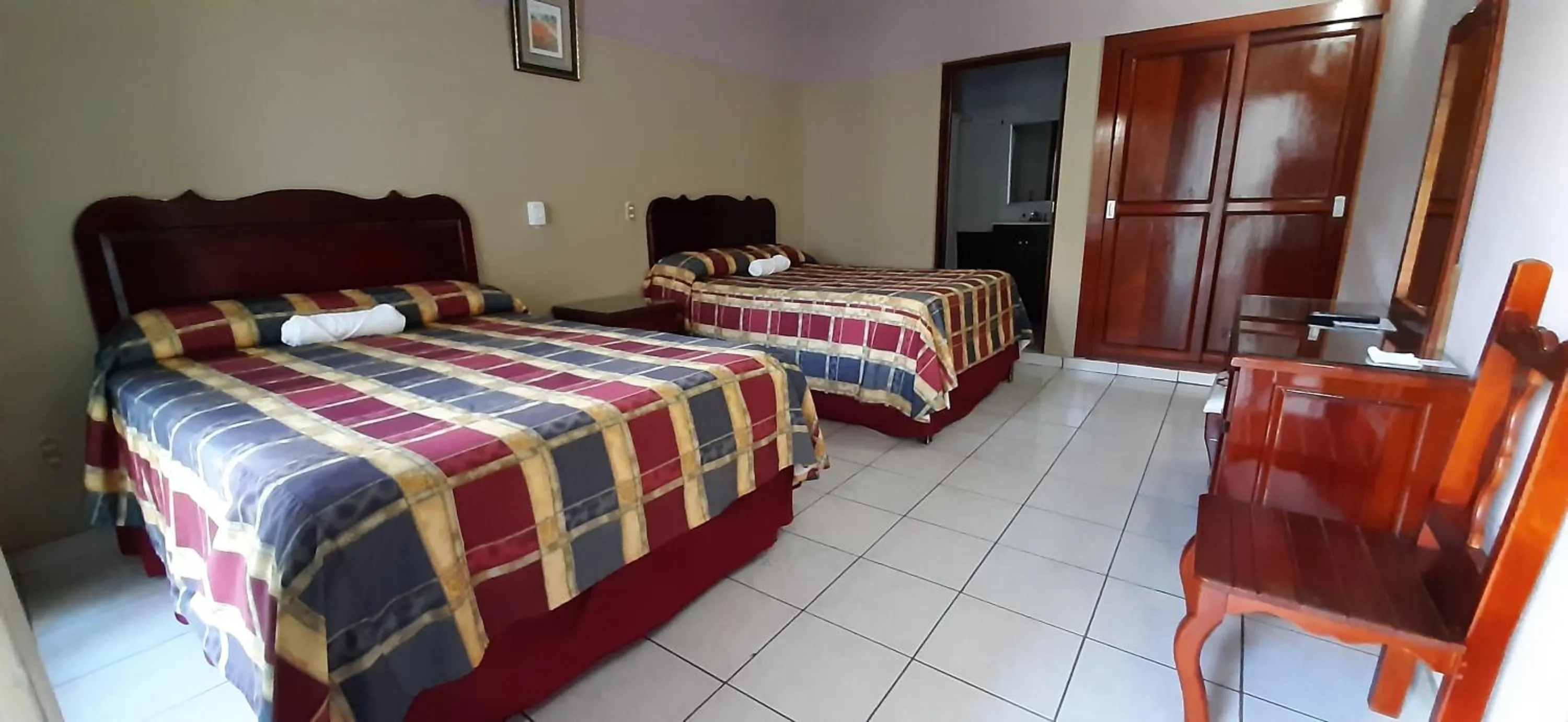 Photo of the whole room in Hotel San Miguel