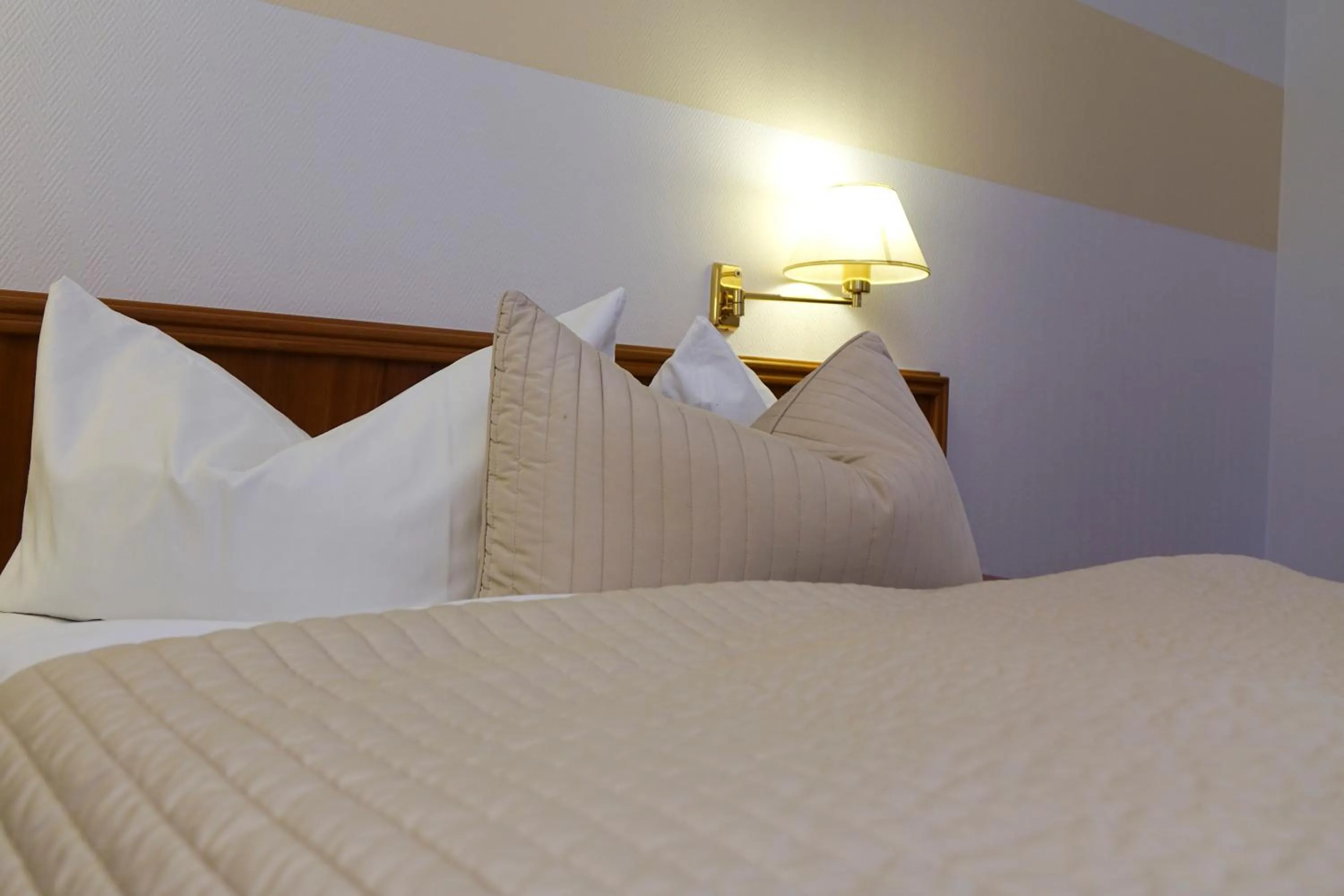 Bed in Brocki's Hotel Stadt Hamburg