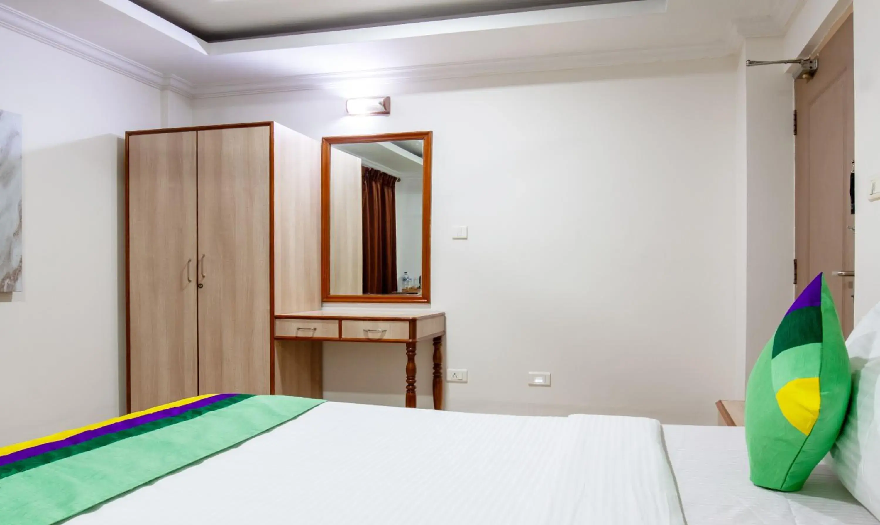 Bedroom, Bed in Treebo Y Hotels Elite, Khandagiri Bedroom, Bed in Treebo Y Hotels Elite, Khandagiri