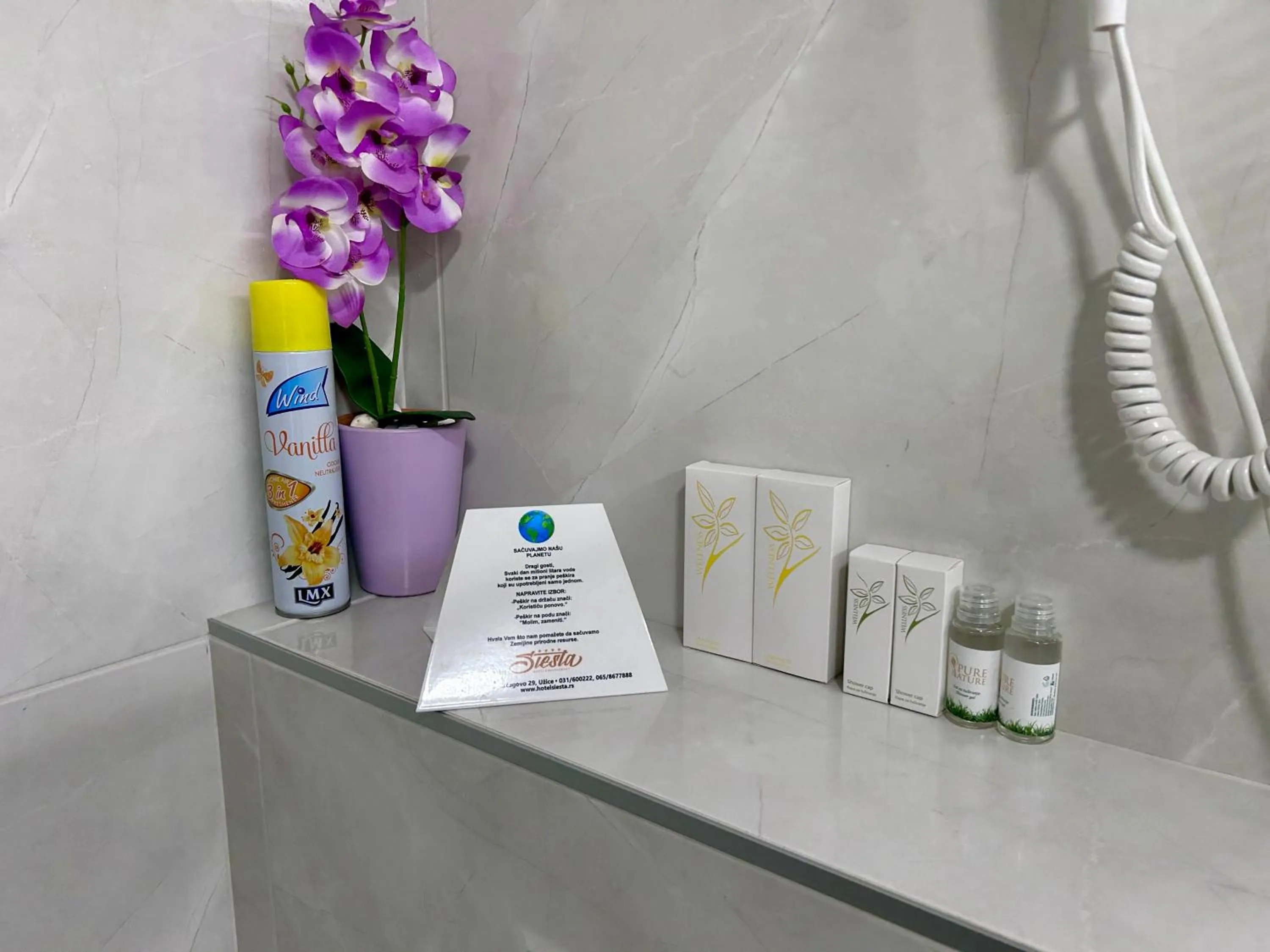 Bathroom in Hotel Siesta