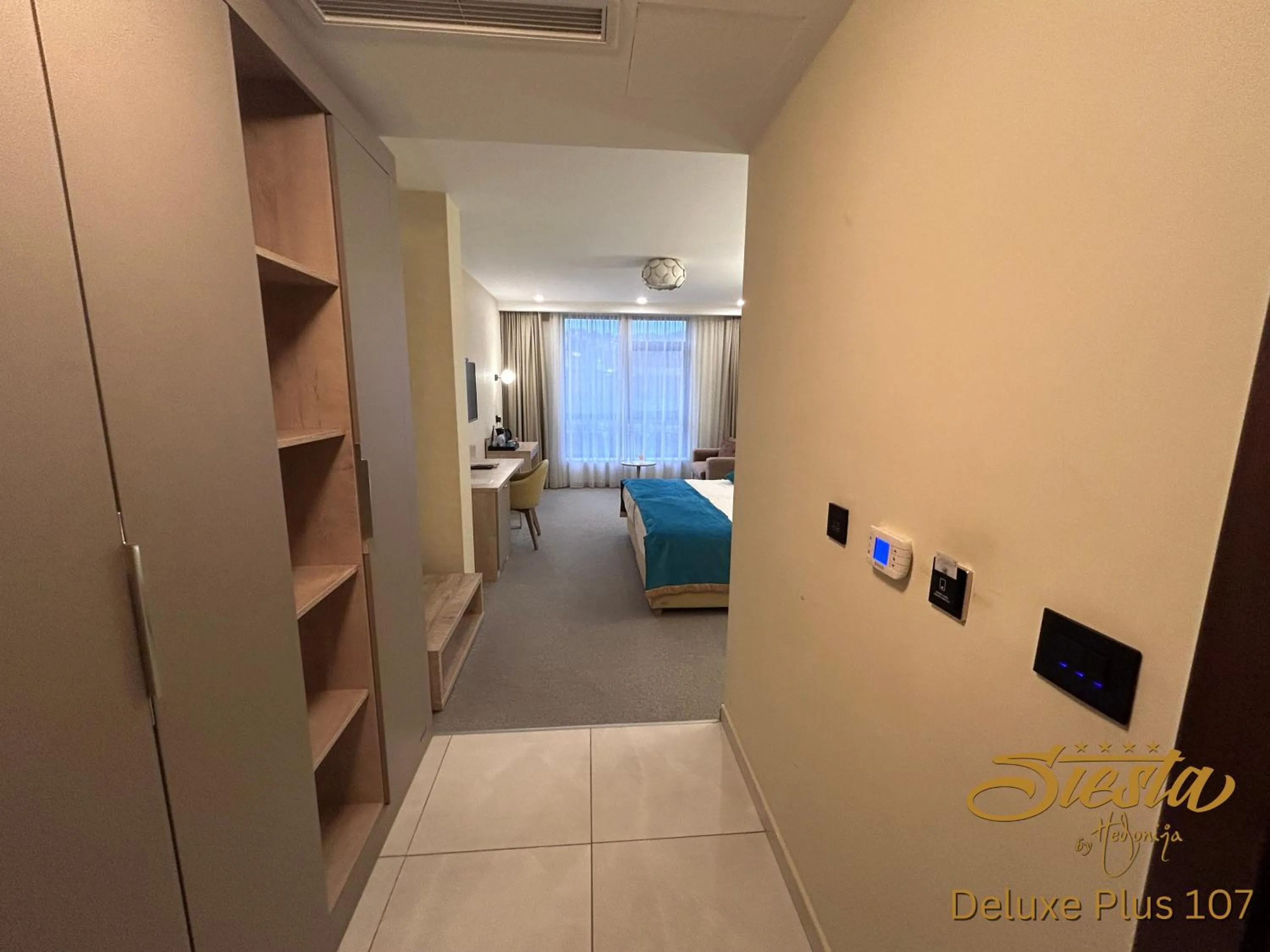 Photo of the whole room, Bed in Hotel Siesta