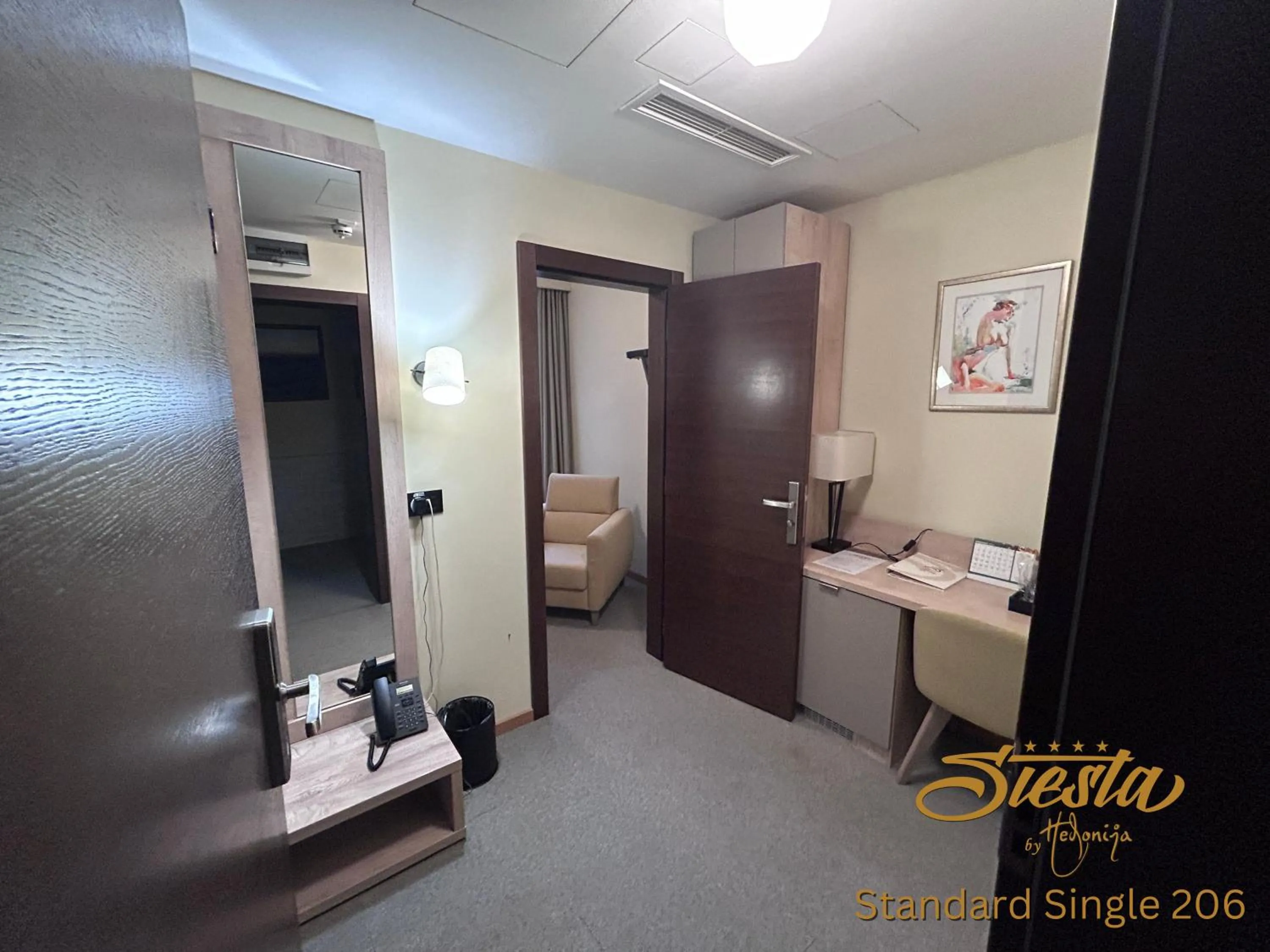 Photo of the whole room in Hotel Siesta