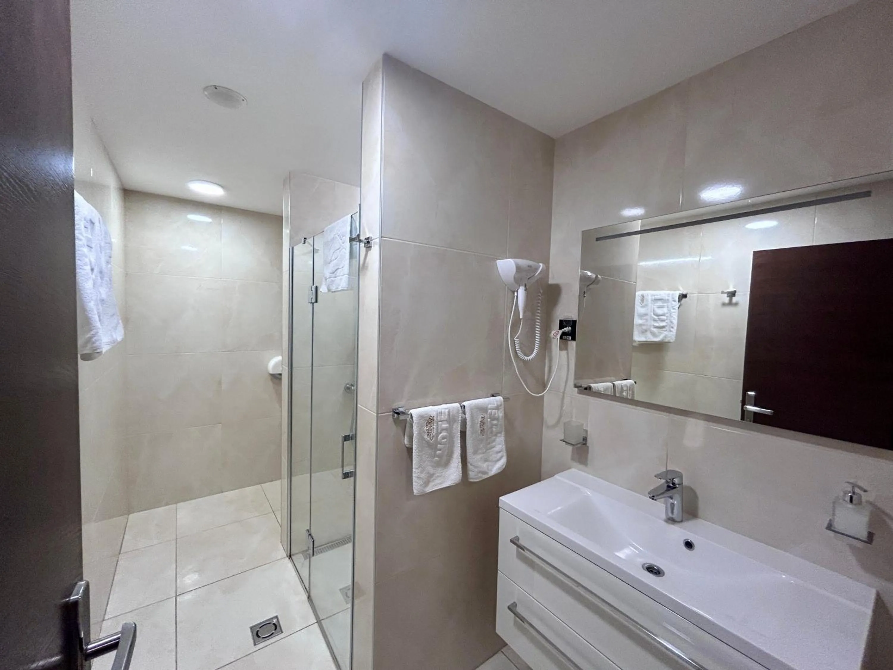 Shower in Hotel Siesta