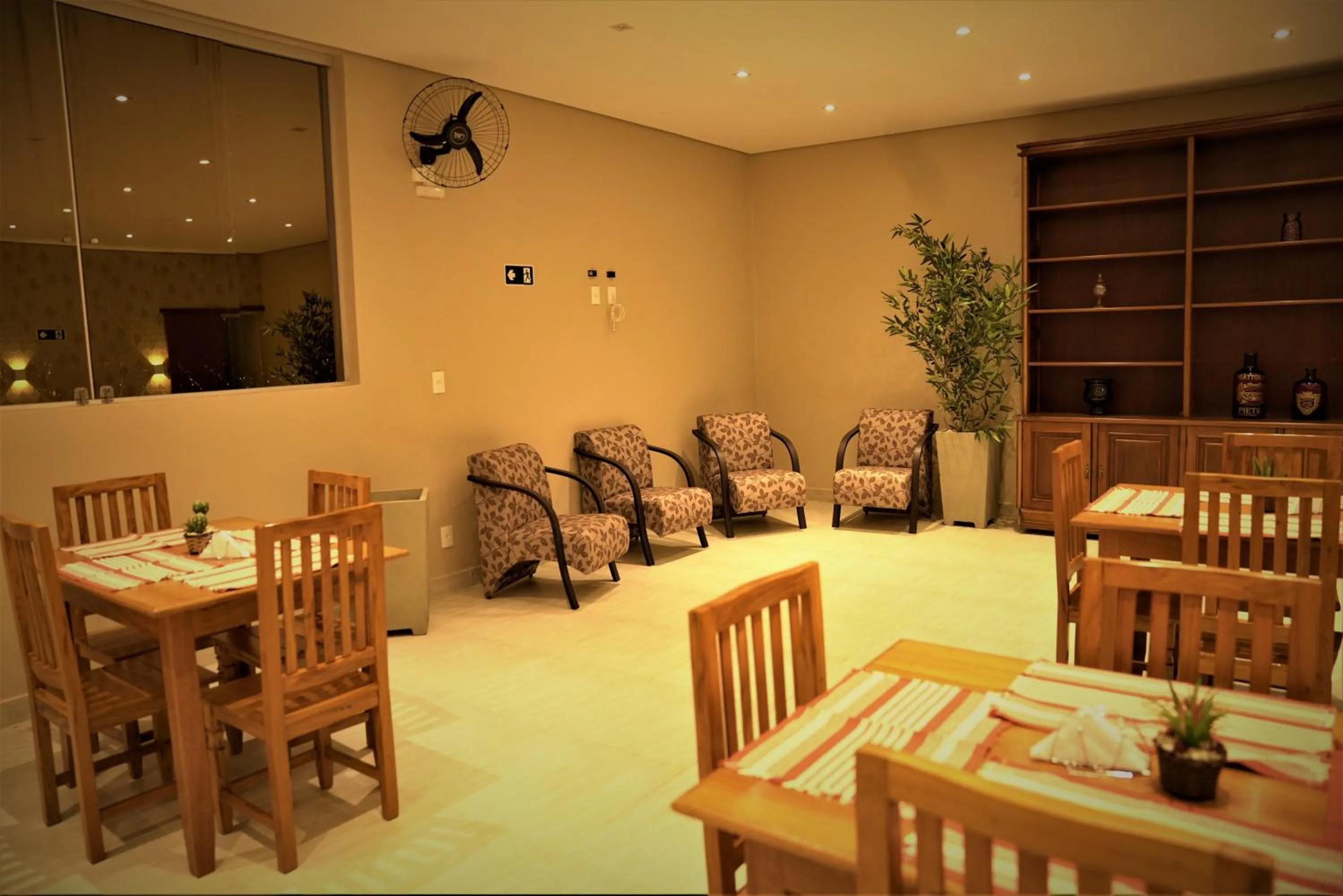 Restaurant/places to eat in Terra D` Ouro Apart Hotel