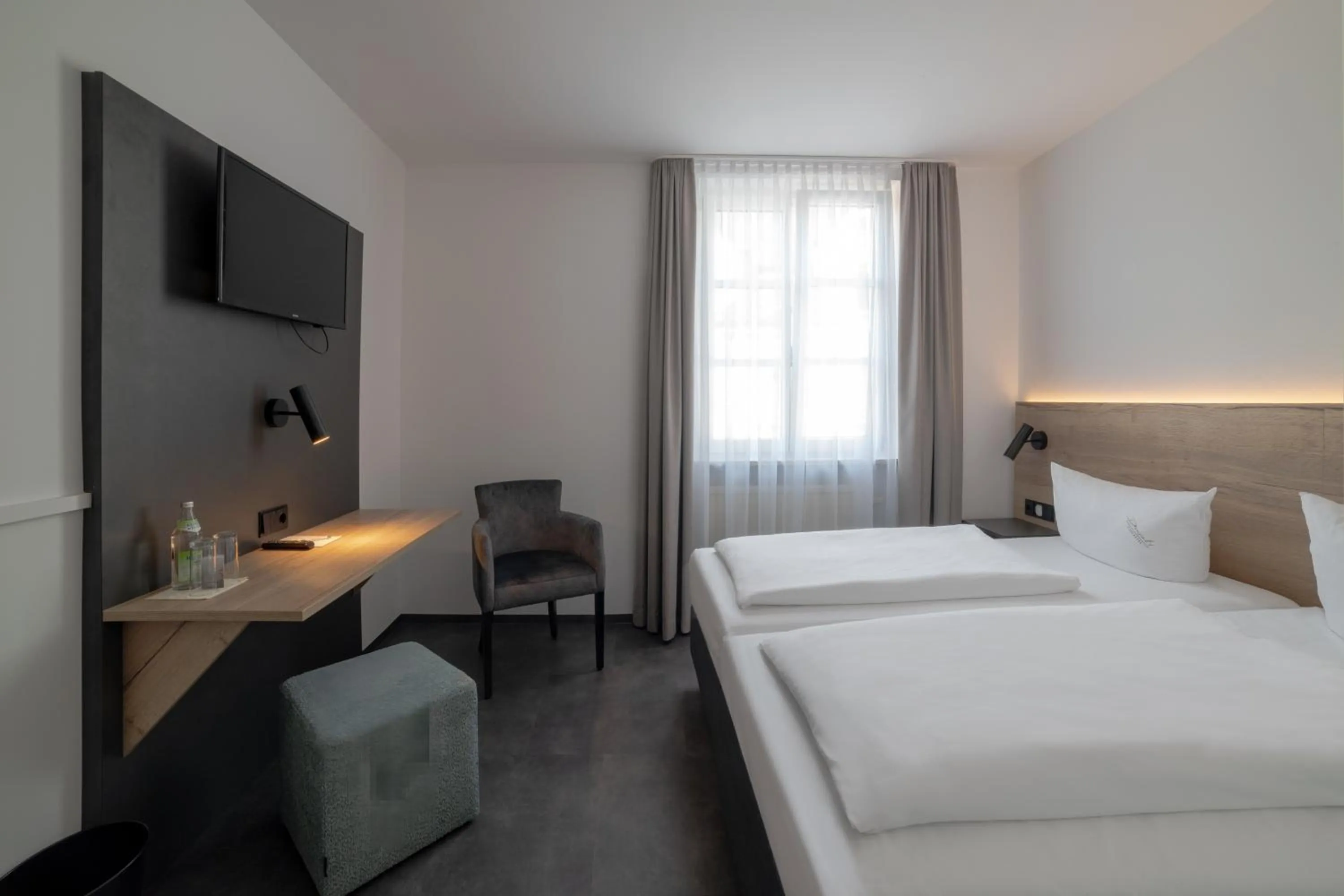 Photo of the whole room, Bed in Drexel´s Parkhotel