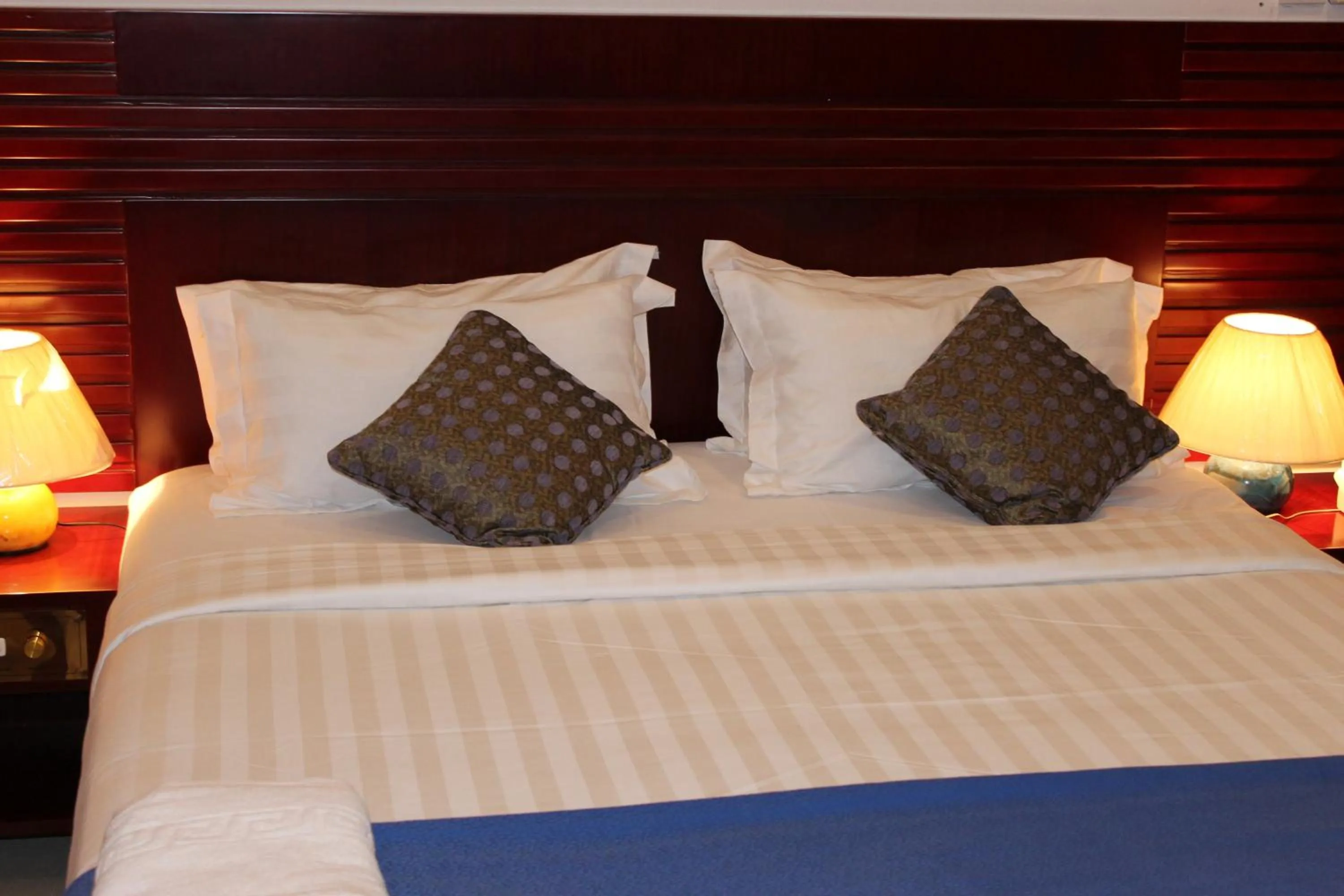 Bedroom, Bed in Al Jabal Hotel