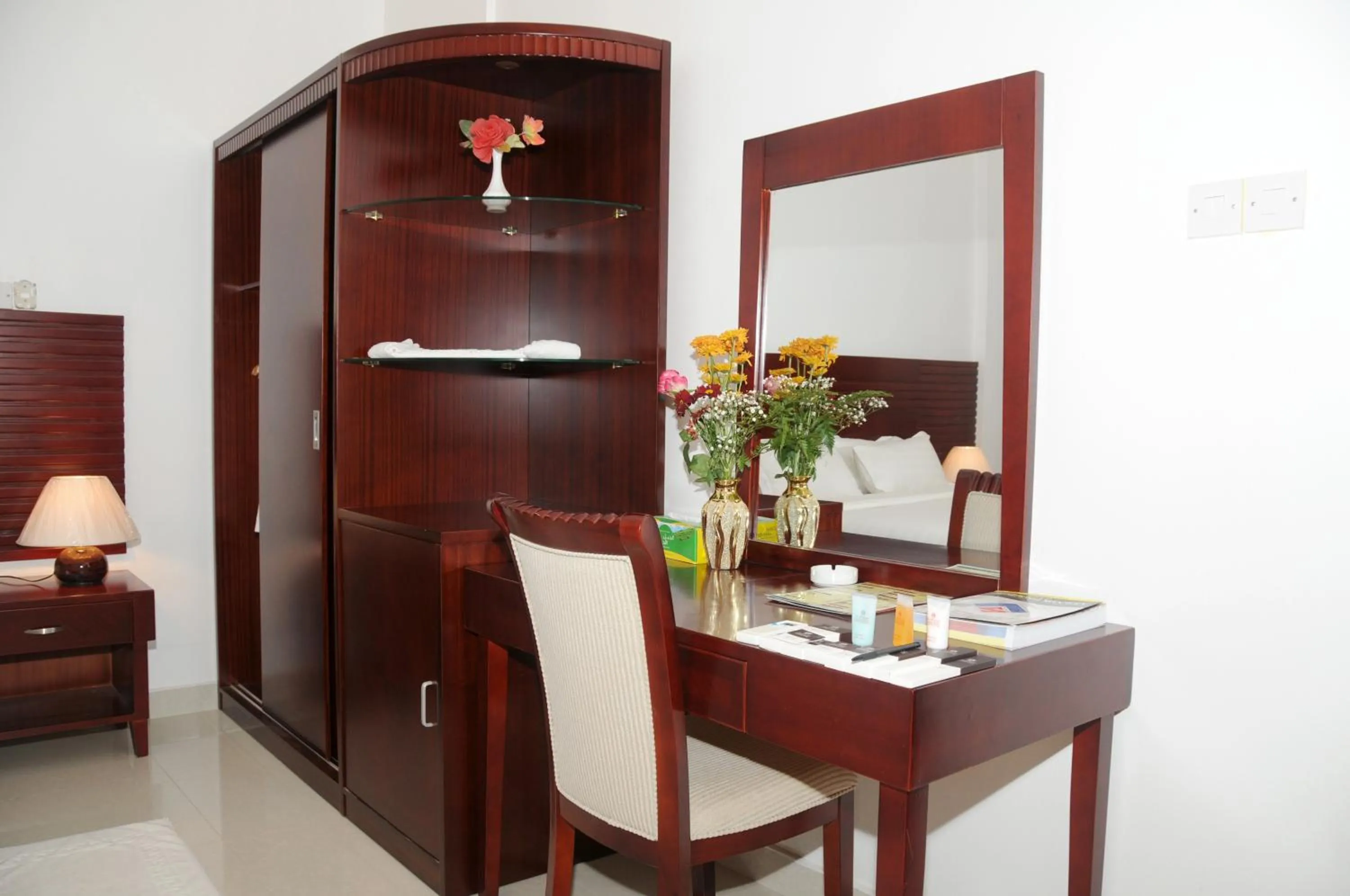 Bedroom in Al Jabal Hotel