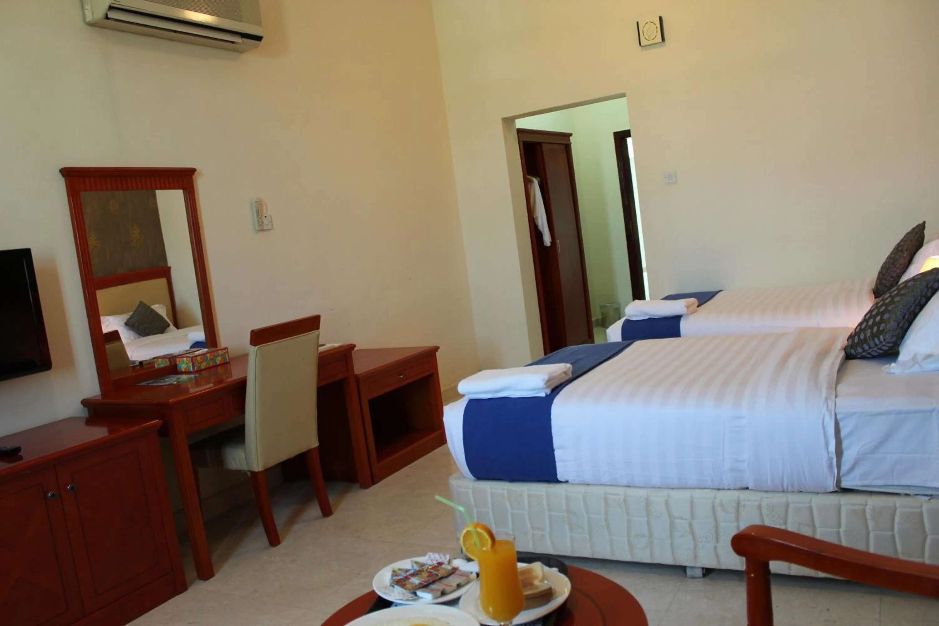 Bedroom, Bed in Al Jabal Hotel