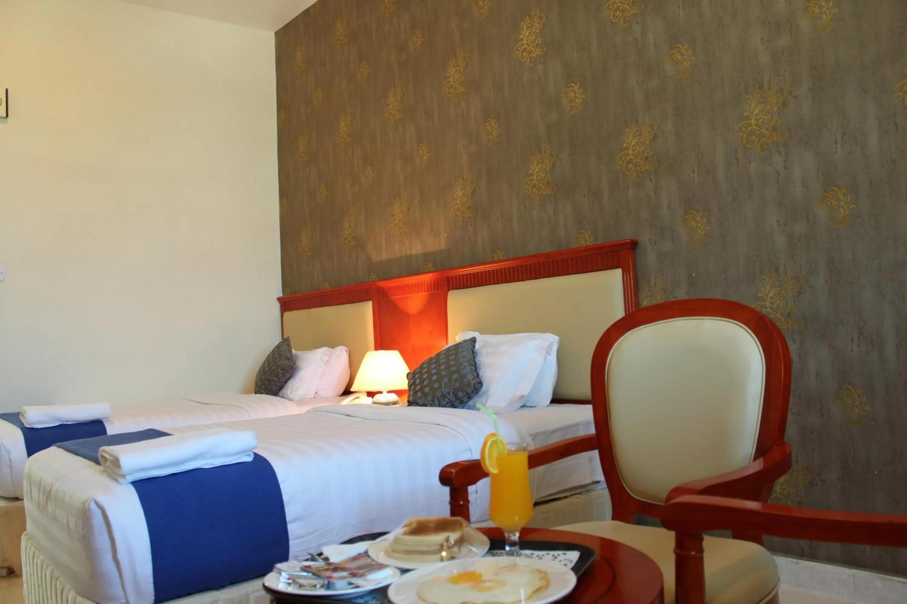 Bedroom, Bed in Al Jabal Hotel