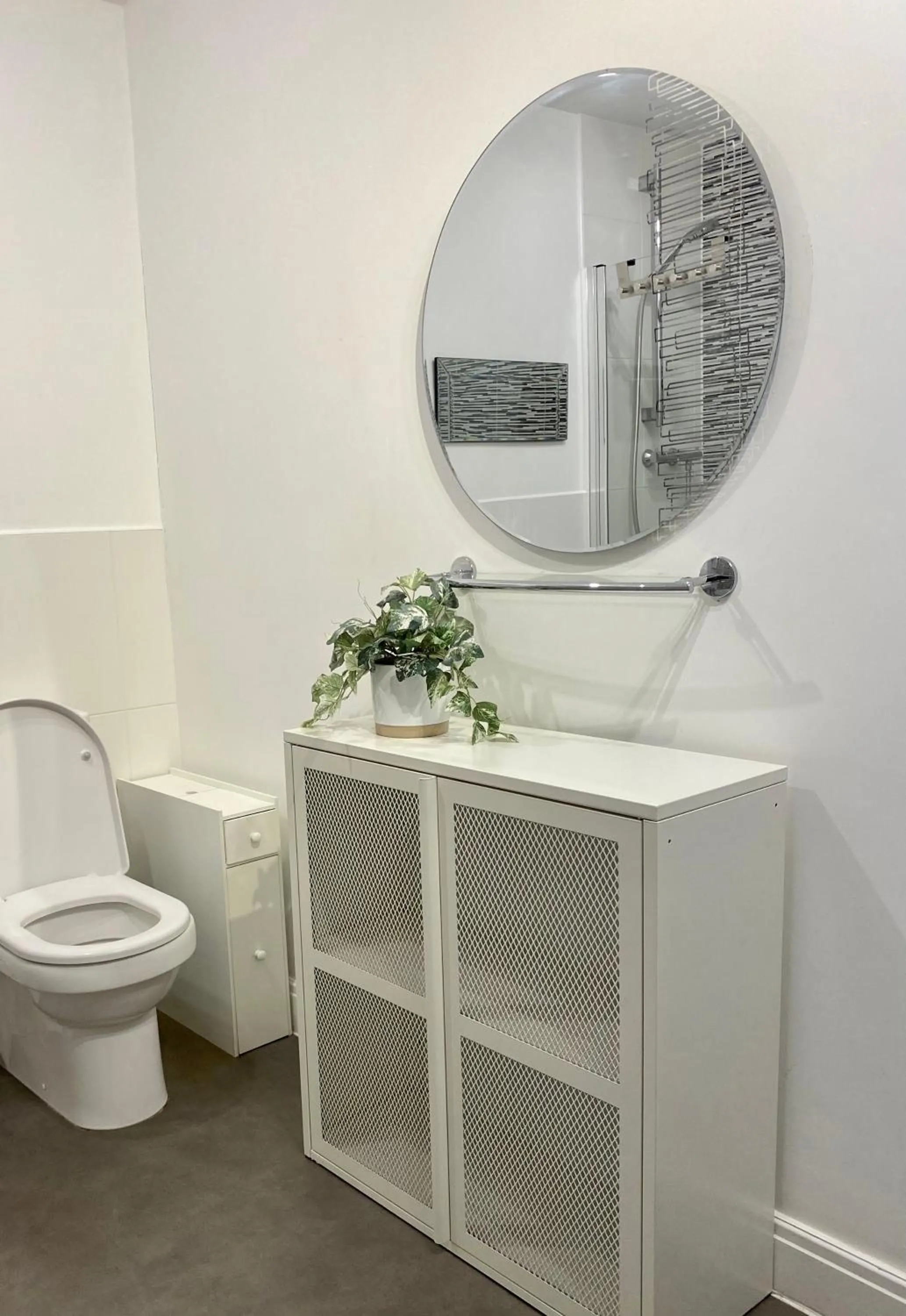 Shower in Chester City Centre Waterfront Apartment