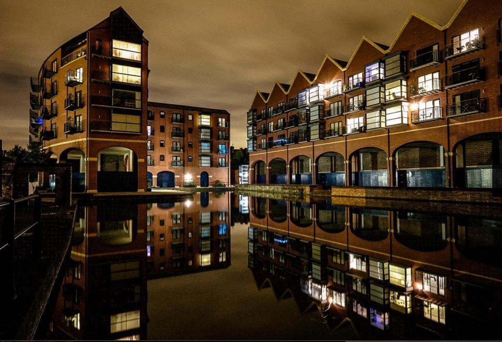 Property building in Chester City Centre Waterfront Apartment