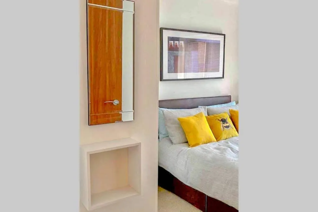 Bed in Chester City Centre Waterfront Apartment