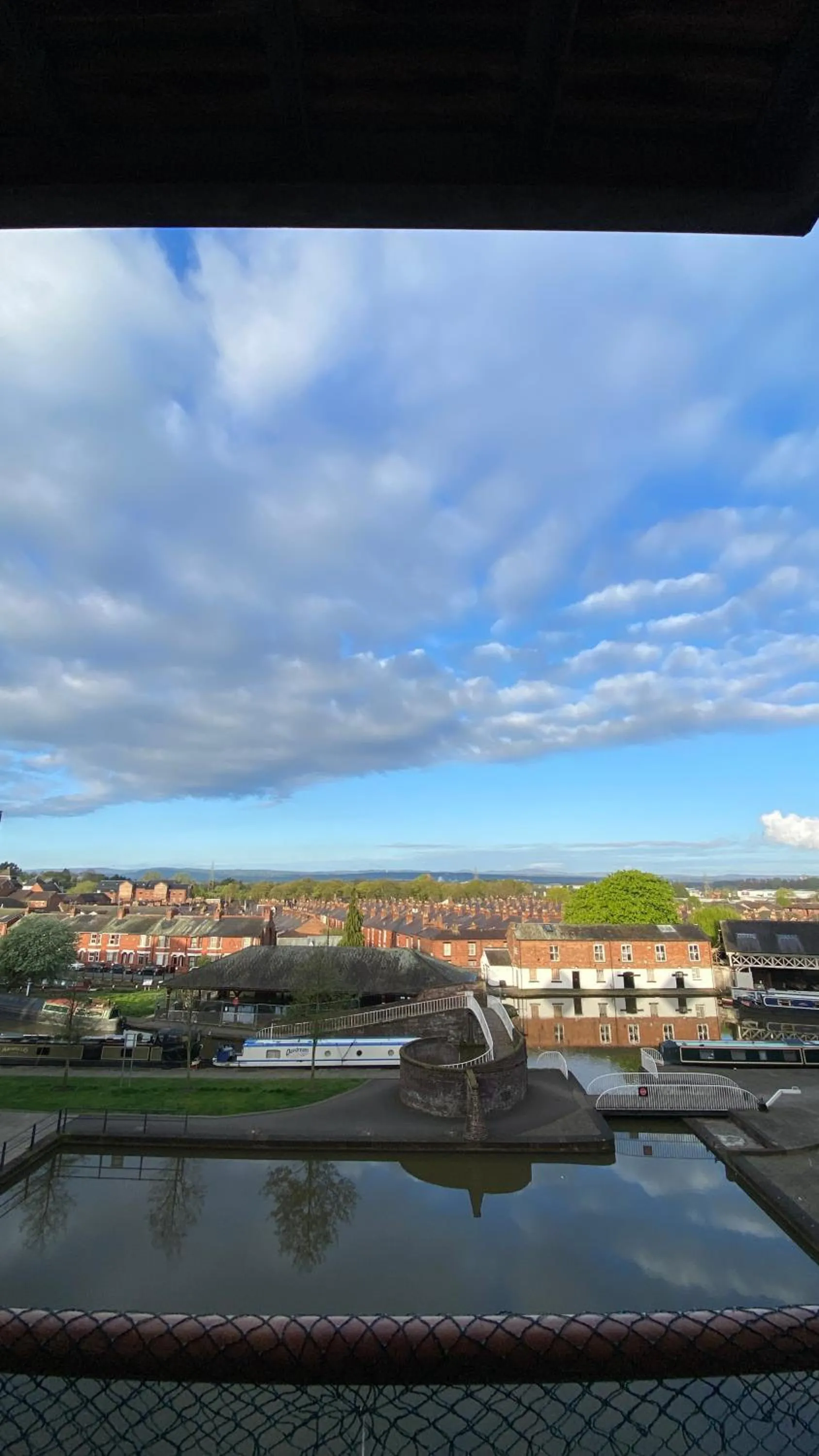 City view in Chester City Centre Waterfront Apartment