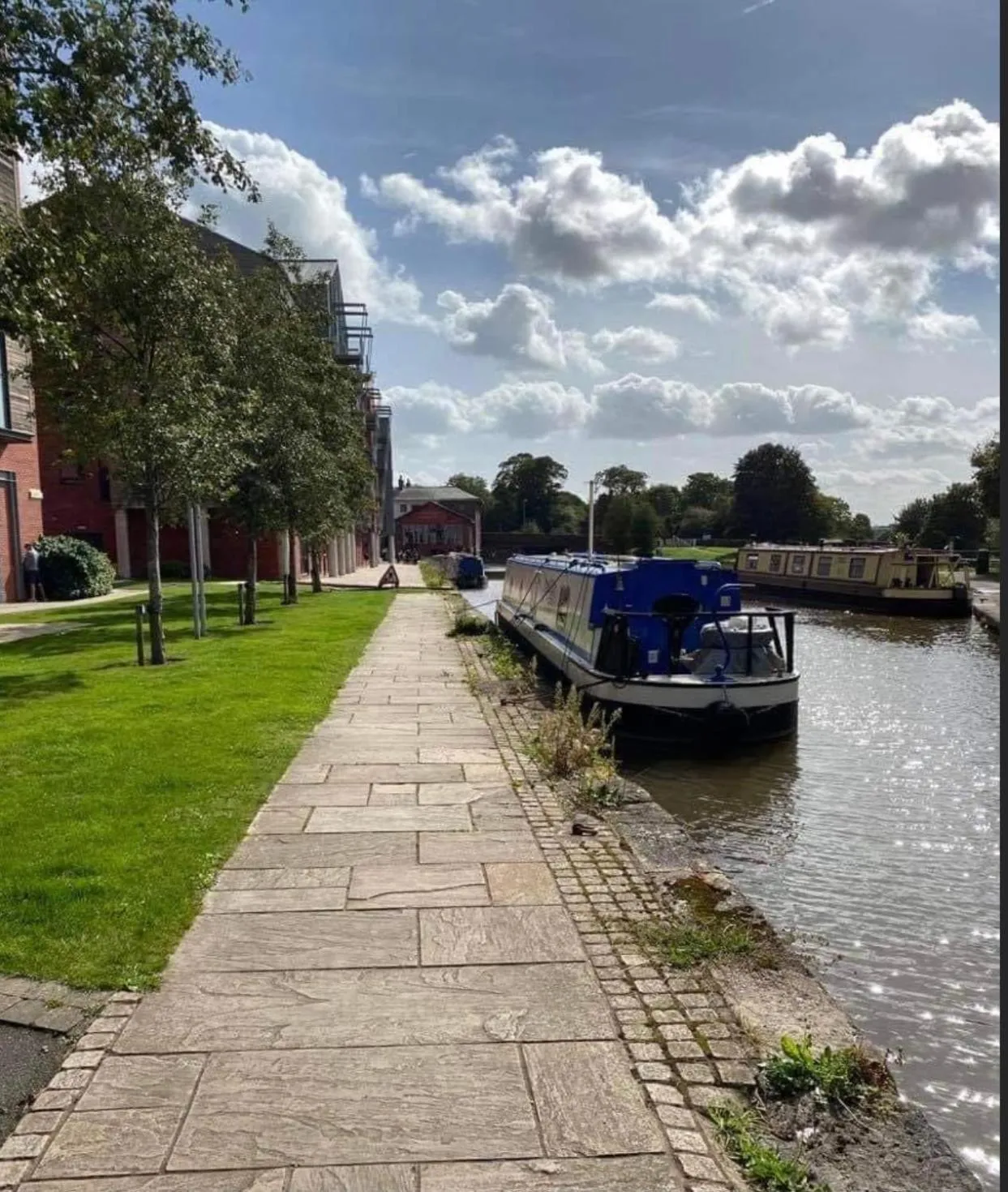 River view in Chester City Centre Waterfront Apartment