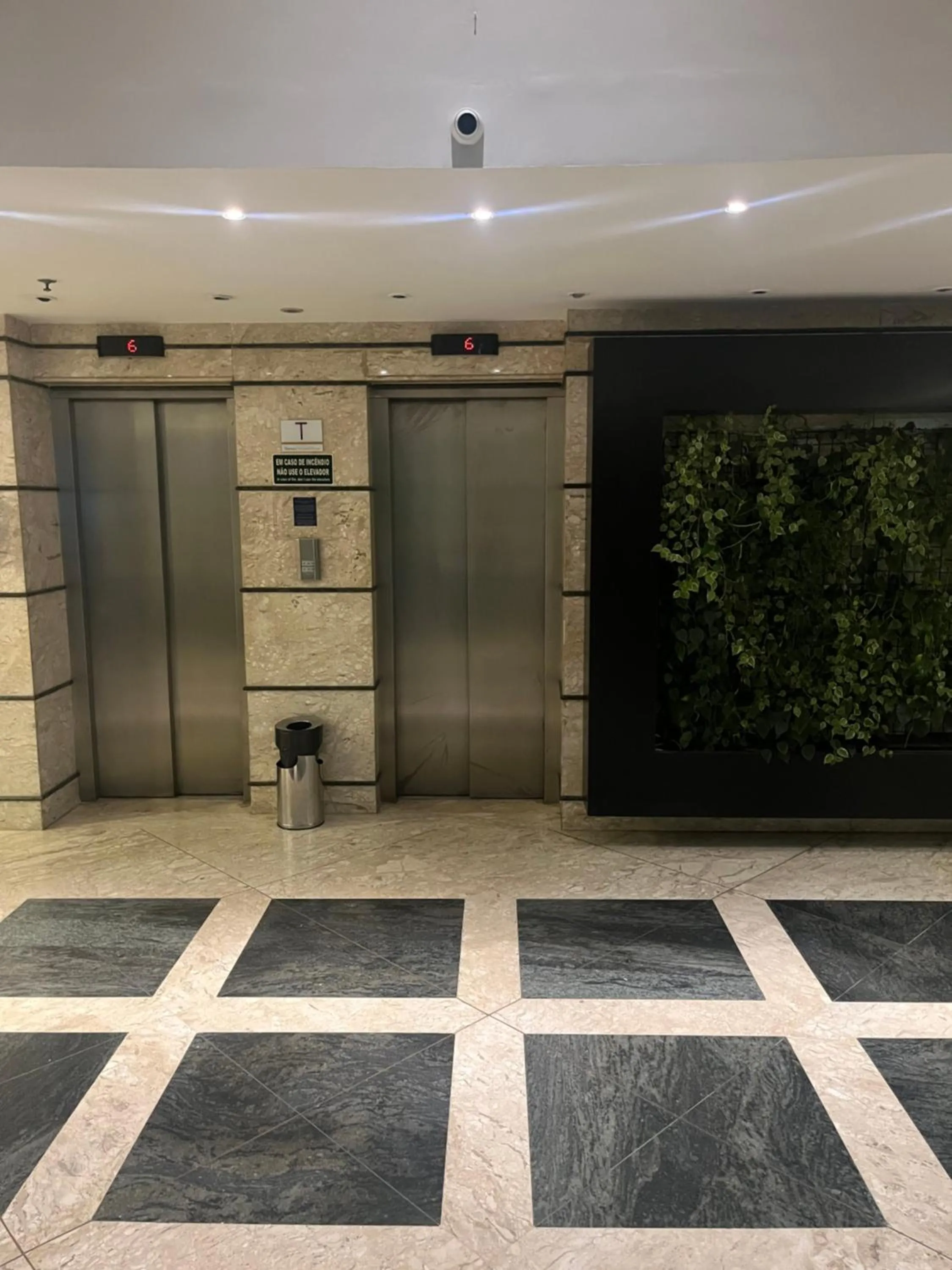 Flat Lindo ao lado Park Ibirapuera Av Paulista com garagem 103