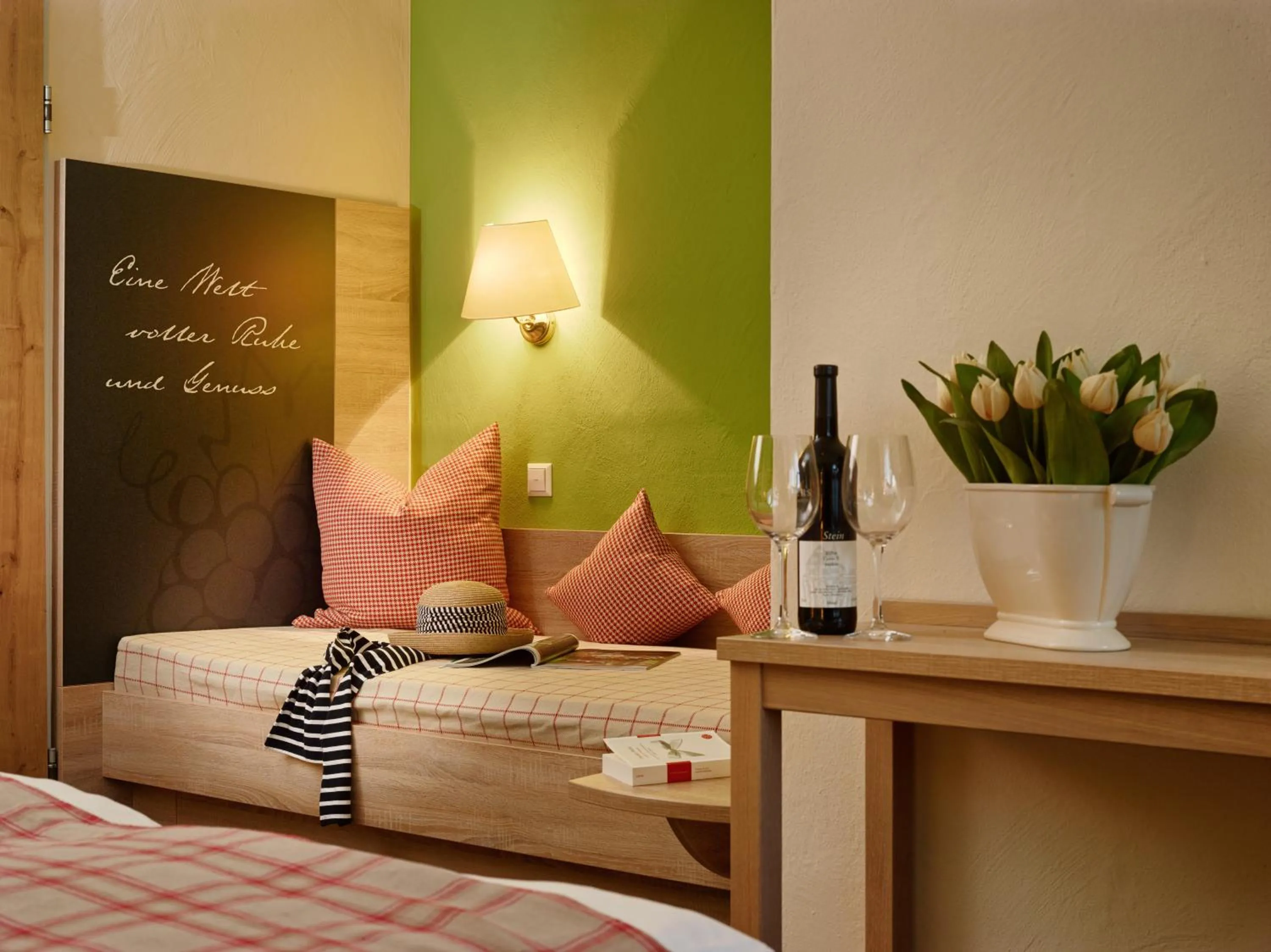 Decorative detail, Bed in Ringhotel Bömers Mosel Landhotel