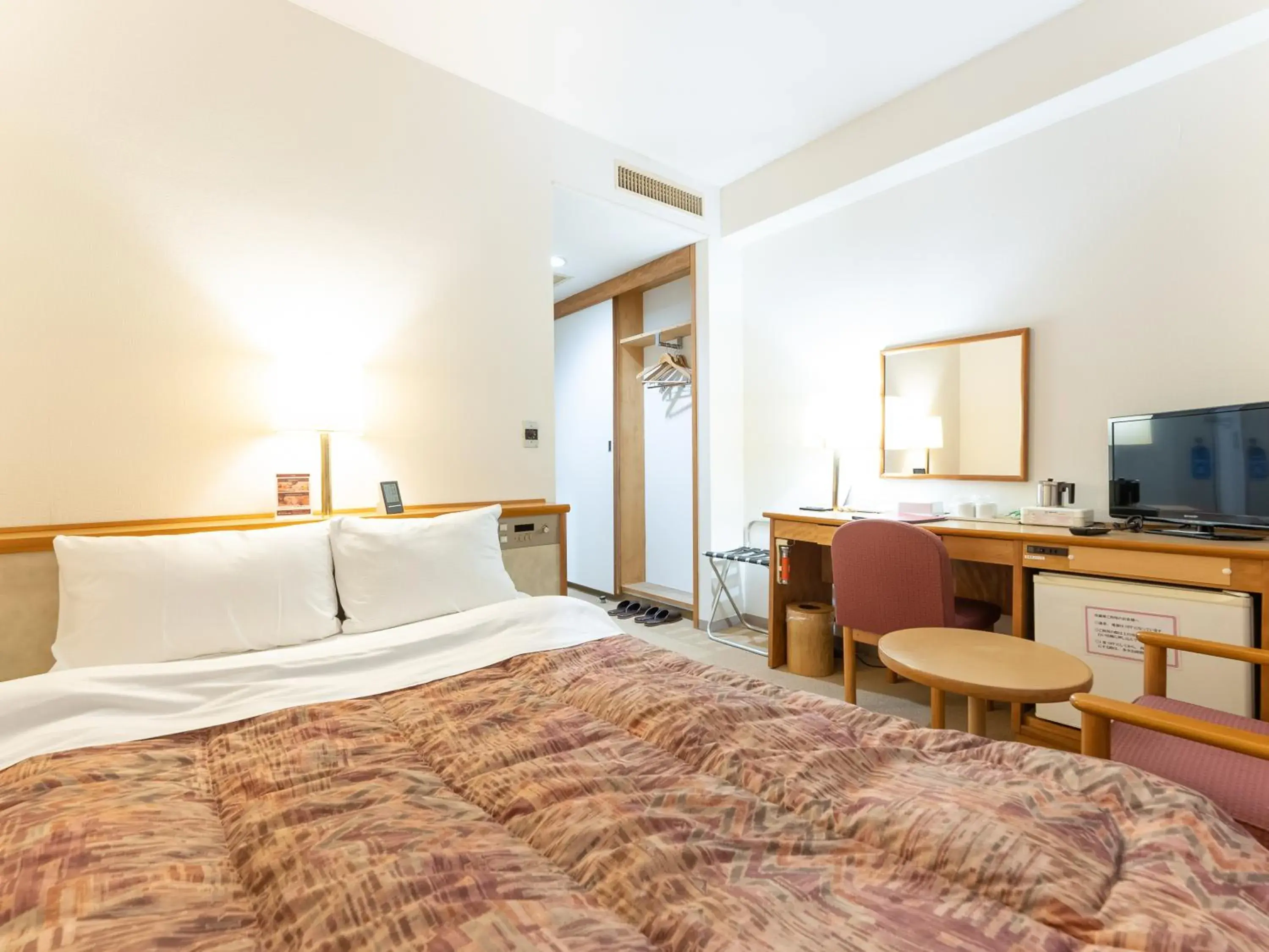 Bed in Tabist Hotel Mercury Asakusabashi Bed in Tabist Hotel Mercury Asakusabashi