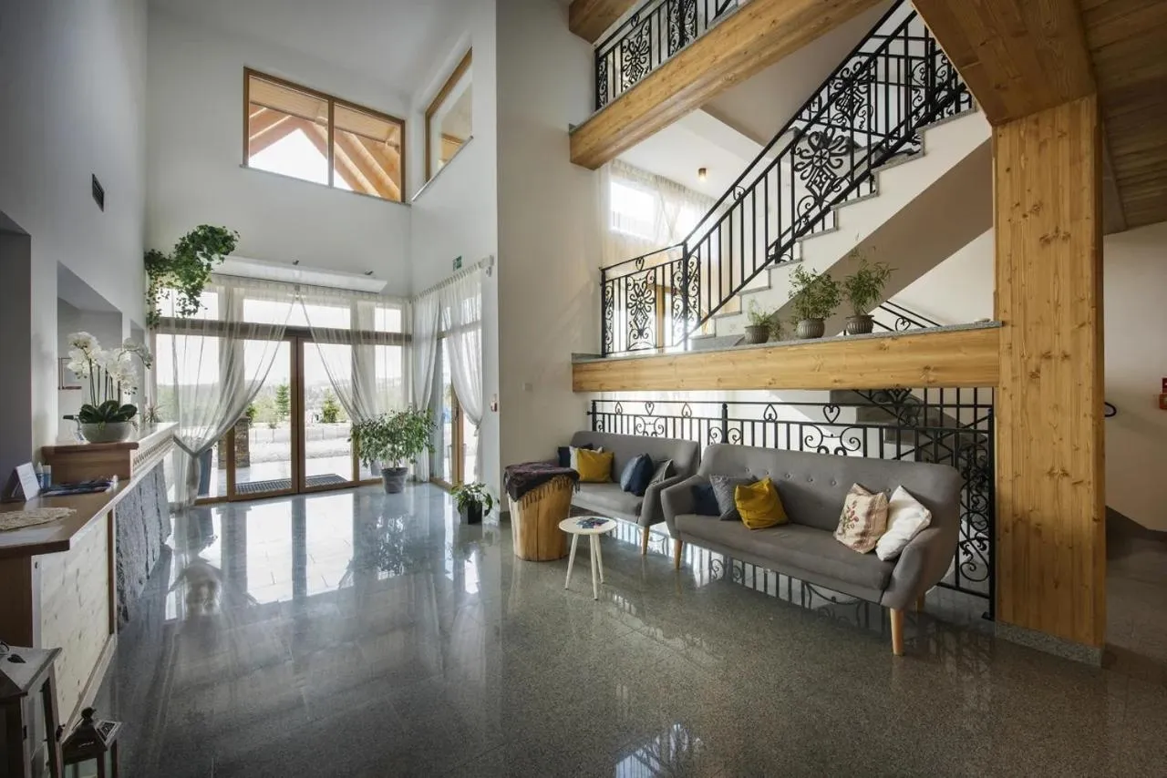 Lobby or reception in Askana