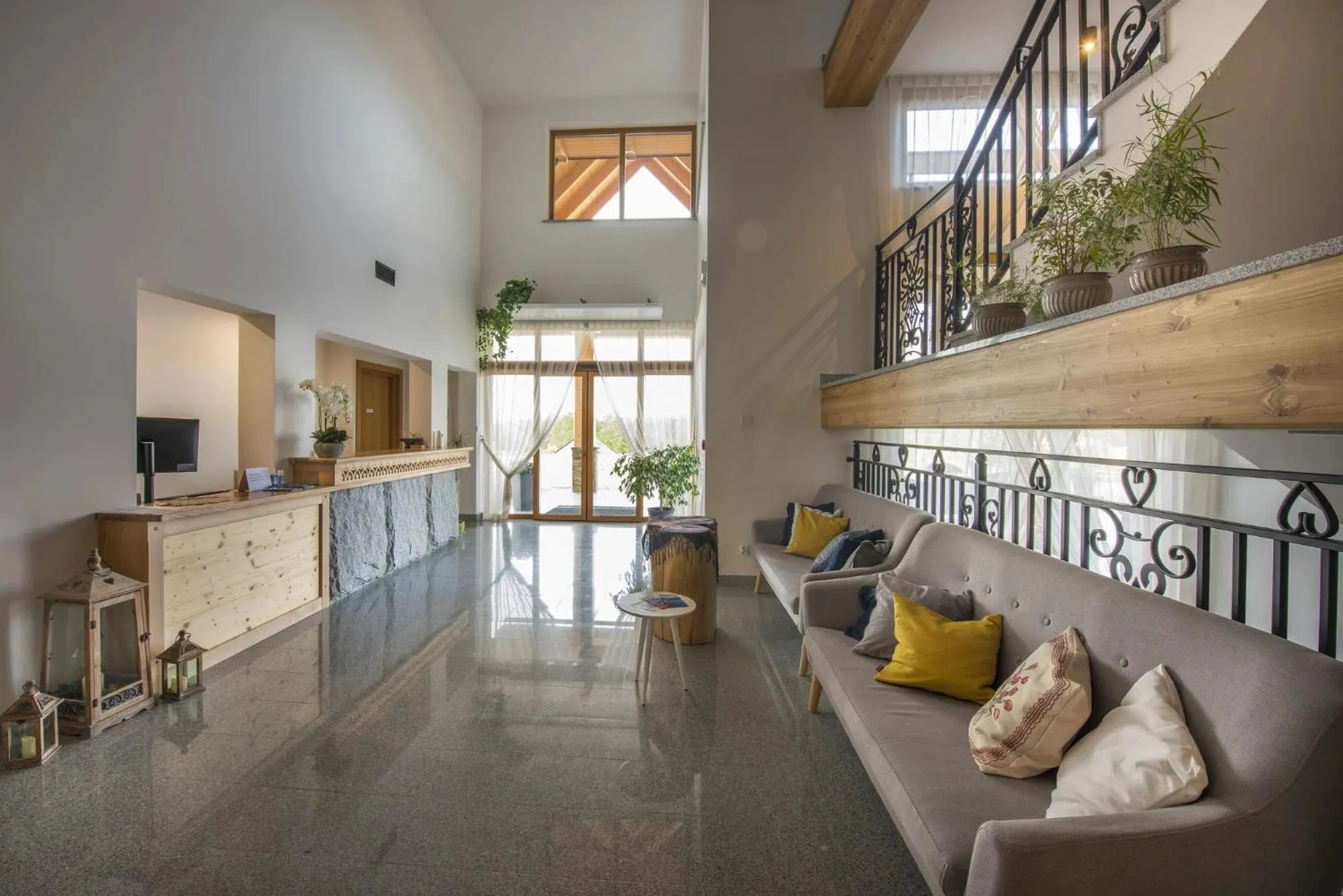 Lobby or reception in Askana