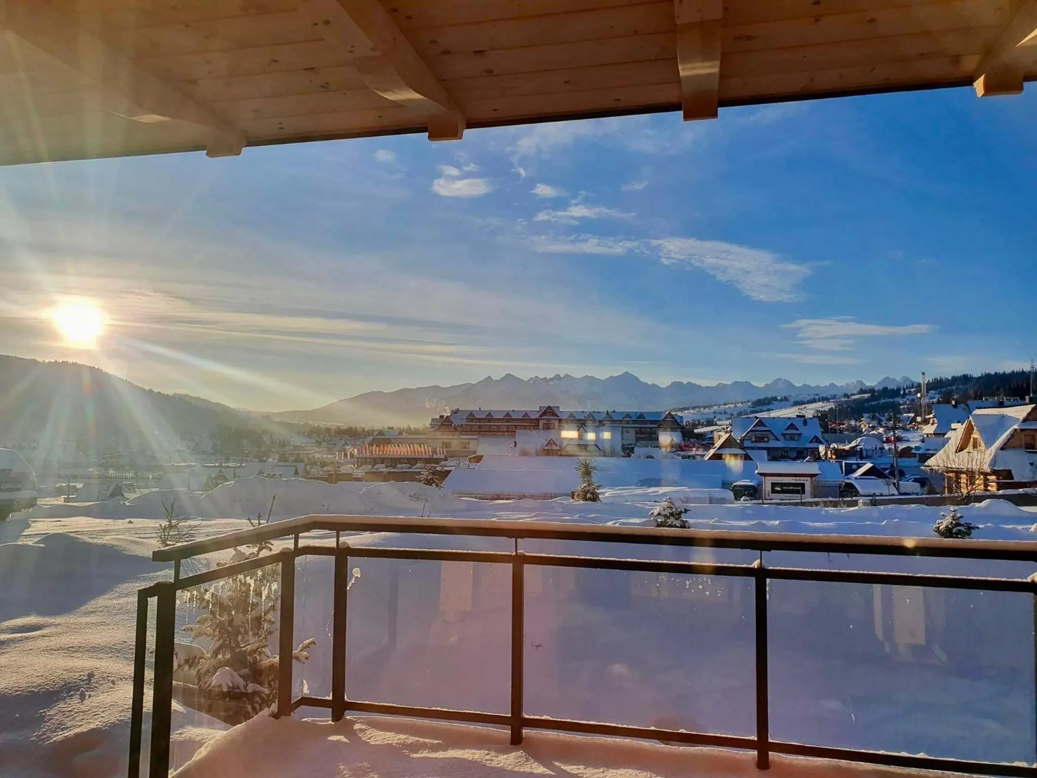 Nearby landmark in Askana