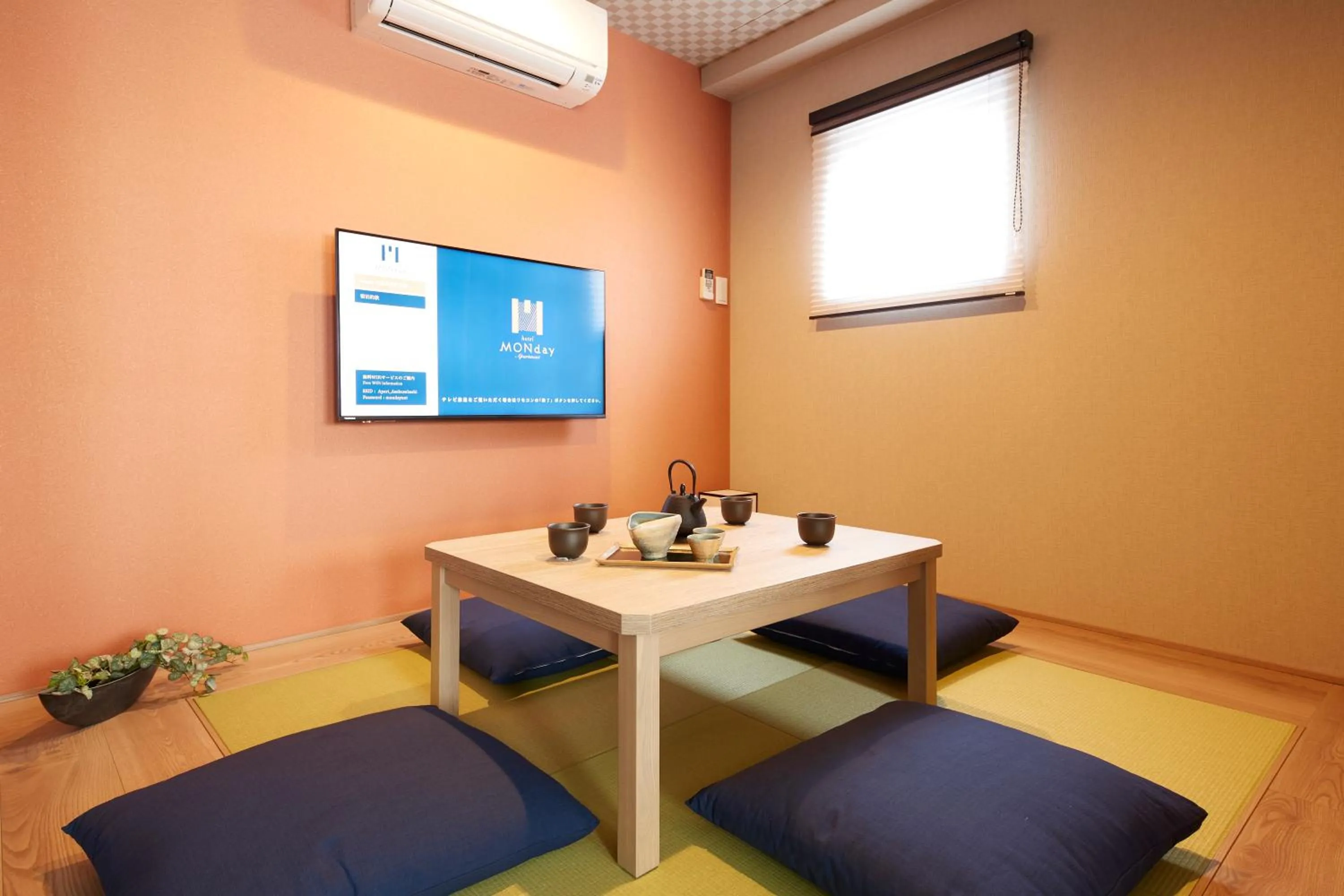 Photo of the whole room in MONday Apart Premium AKIHABARA ASAKUSABASHI Sta.