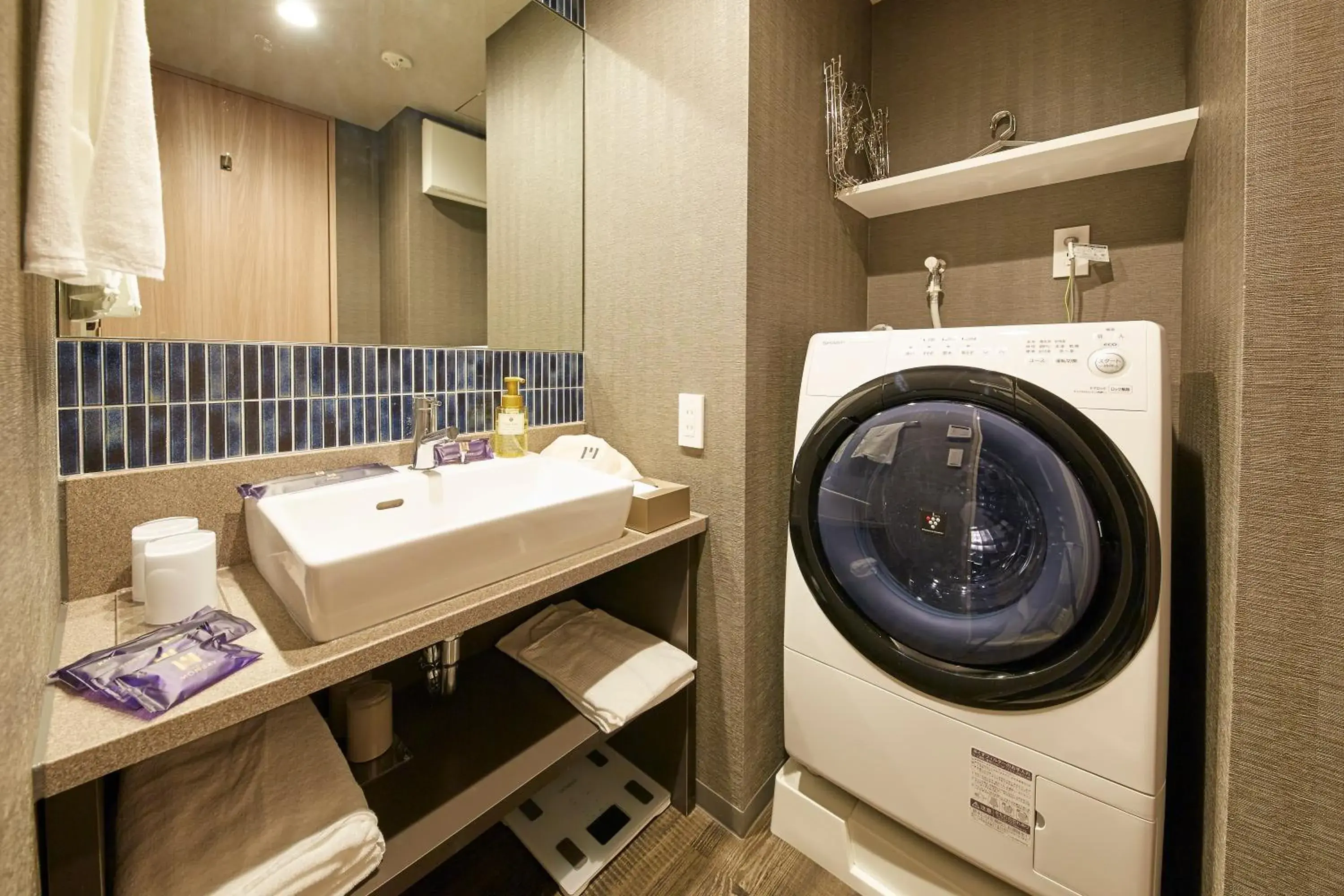 washing machine in MONday Apart Premium AKIHABARA ASAKUSABASHI Sta. washing machine in MONday Apart Premium AKIHABARA ASAKUSABASHI Sta.