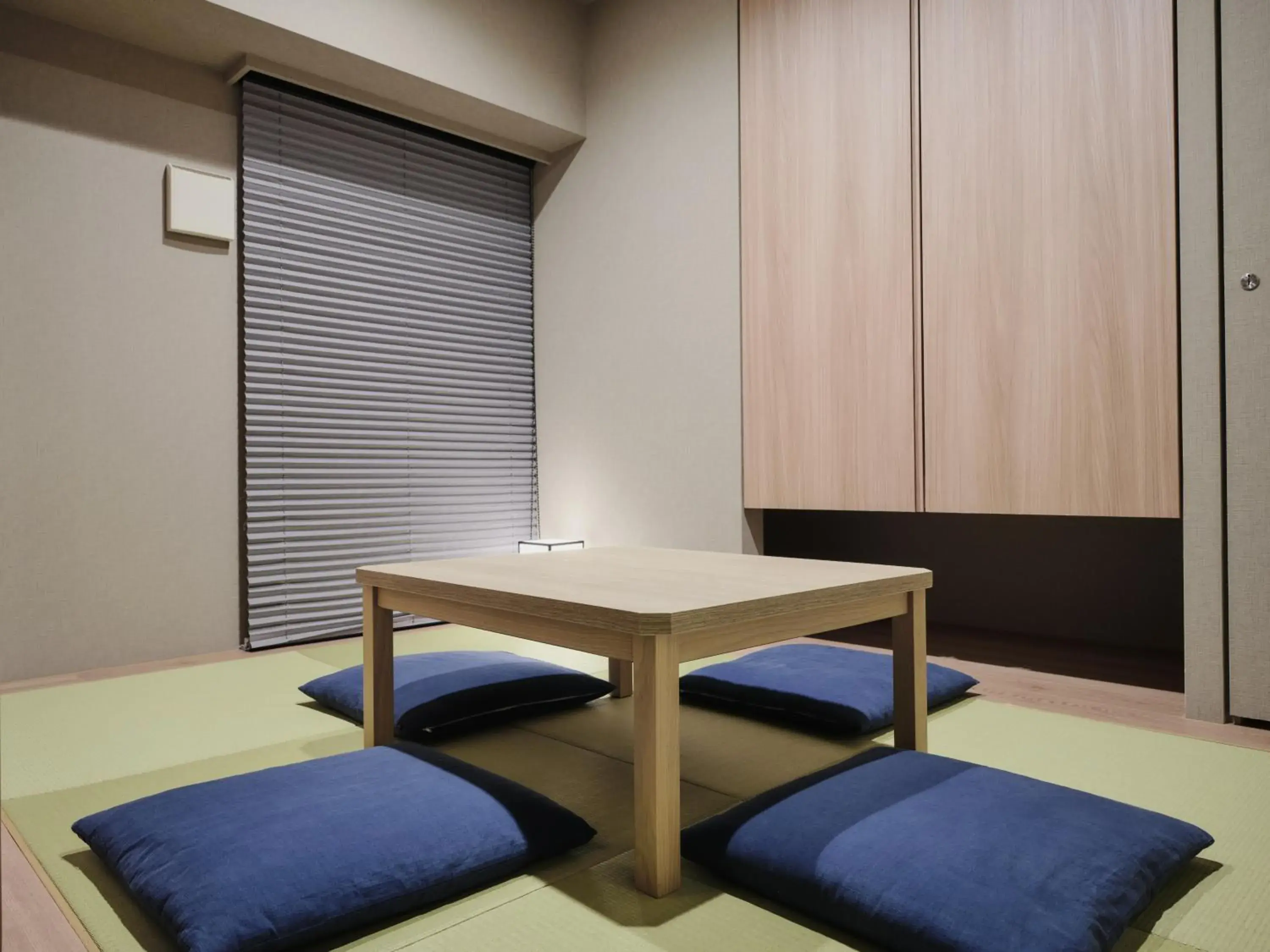 MONday Apart Premium AKIHABARA MONday Apart Premium AKIHABARA