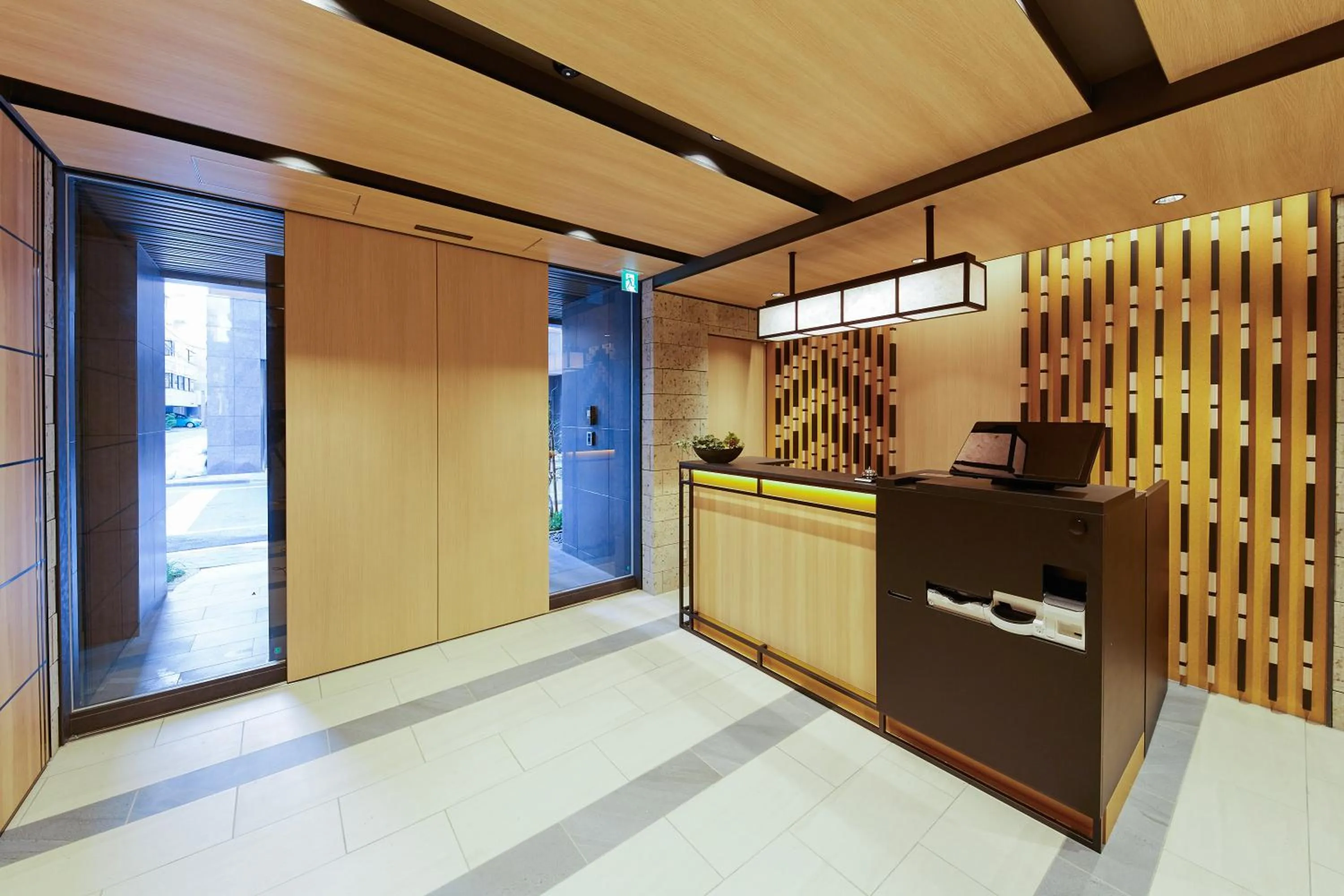 Lobby or reception in MONday Apart Premium AKIHABARA