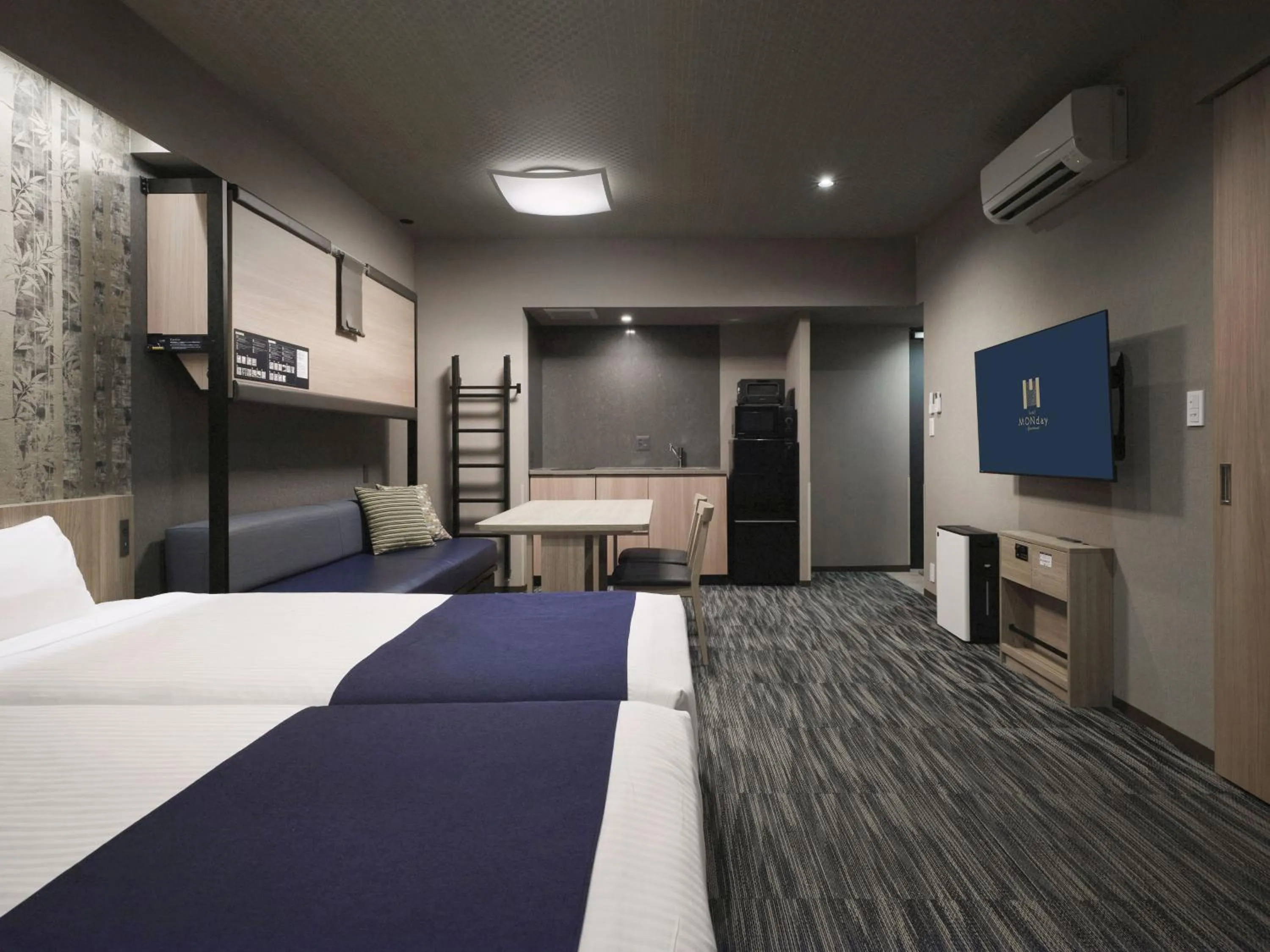 Bed in MONday Apart Premium AKIHABARA