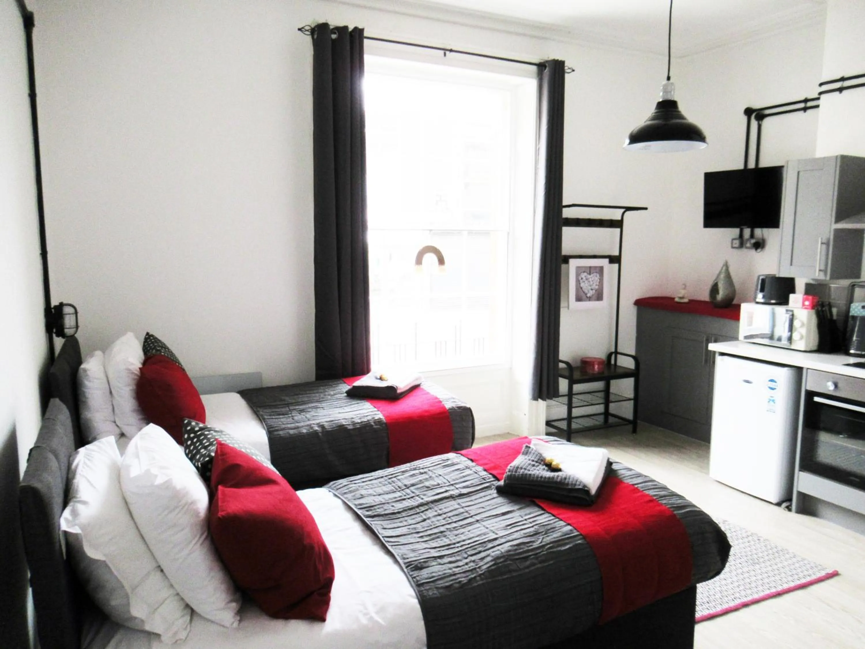 Bed in Queen Street Apartments