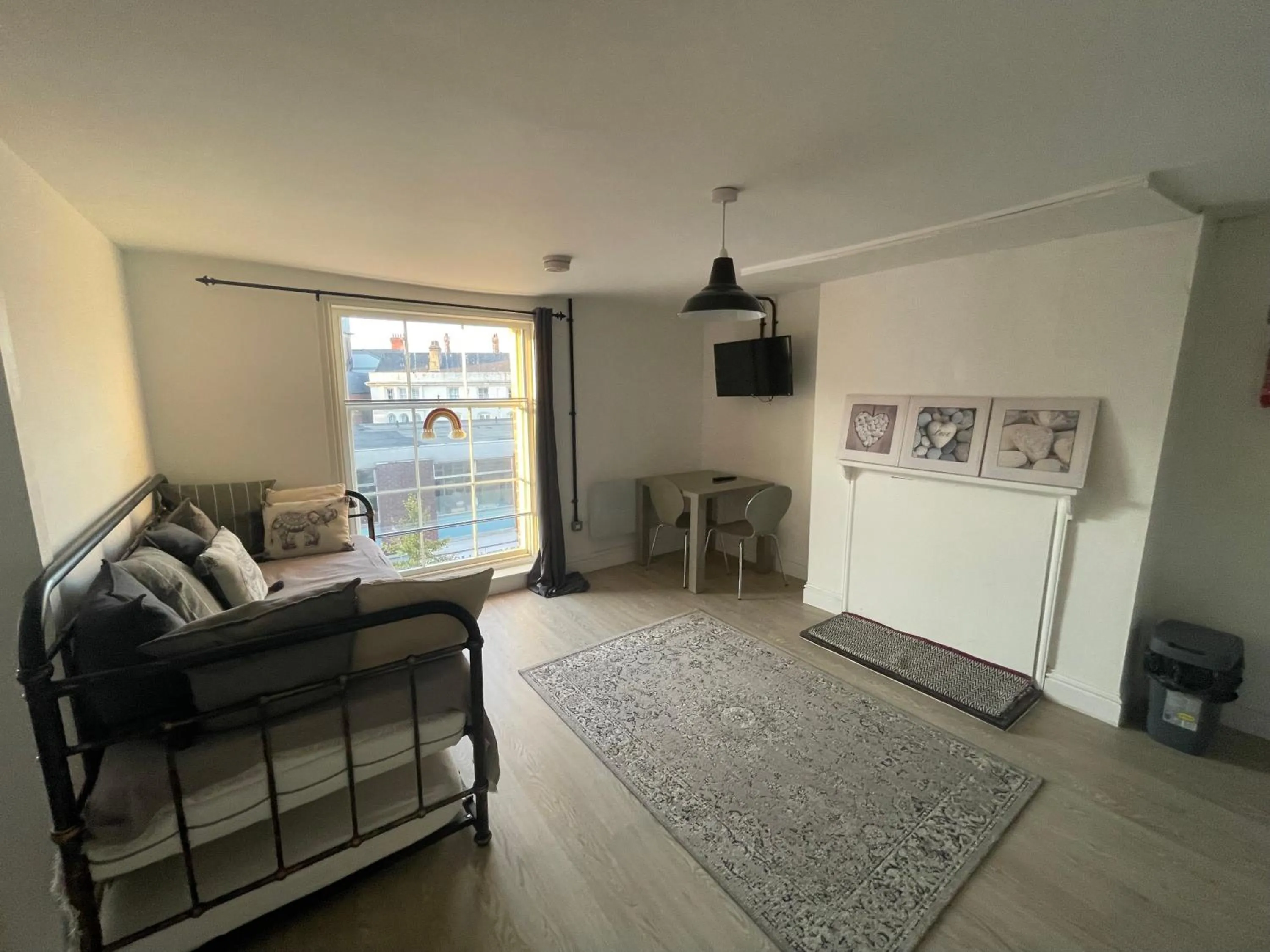 Queen Street Apartments