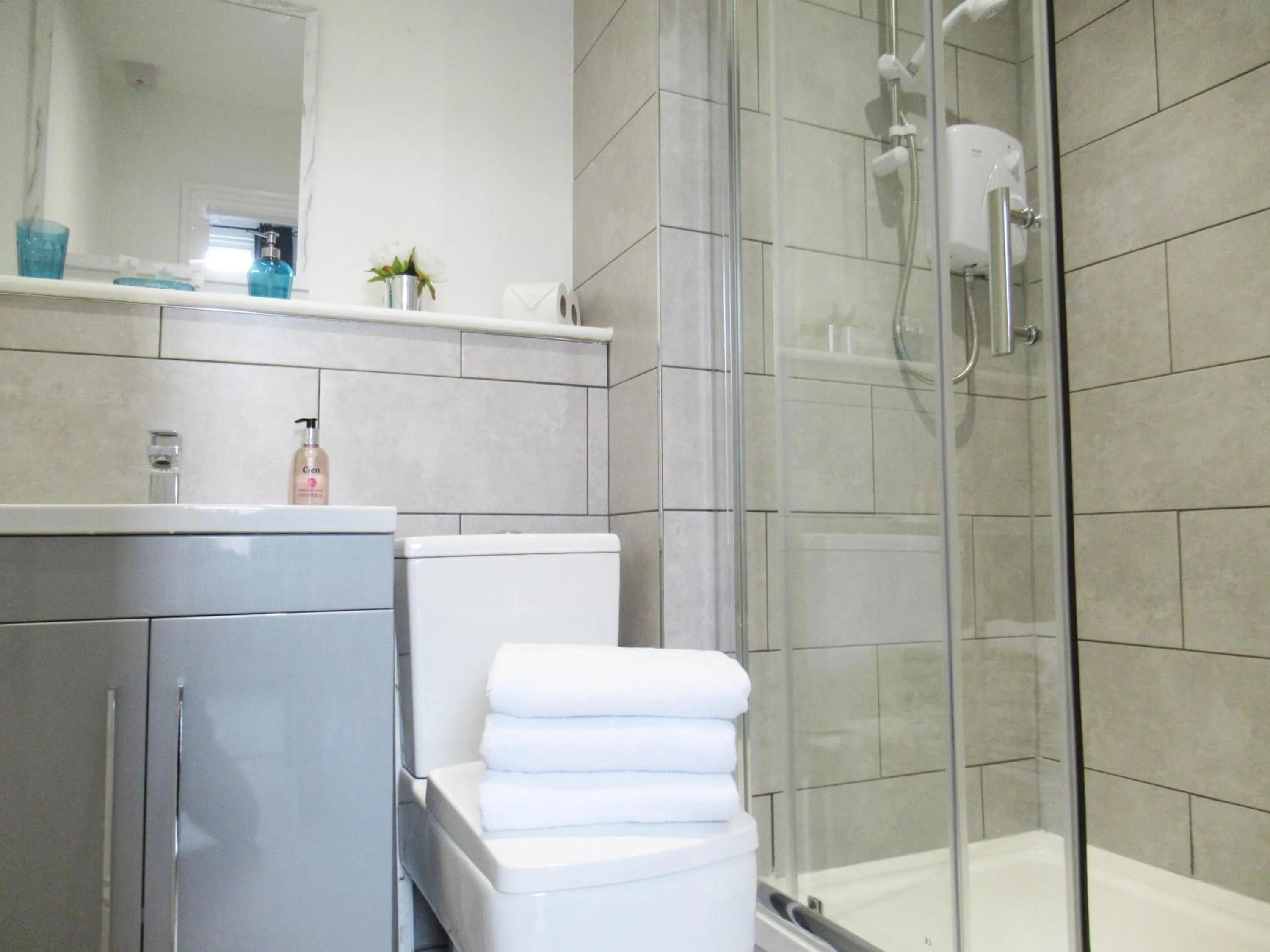 Queen Street Apartments