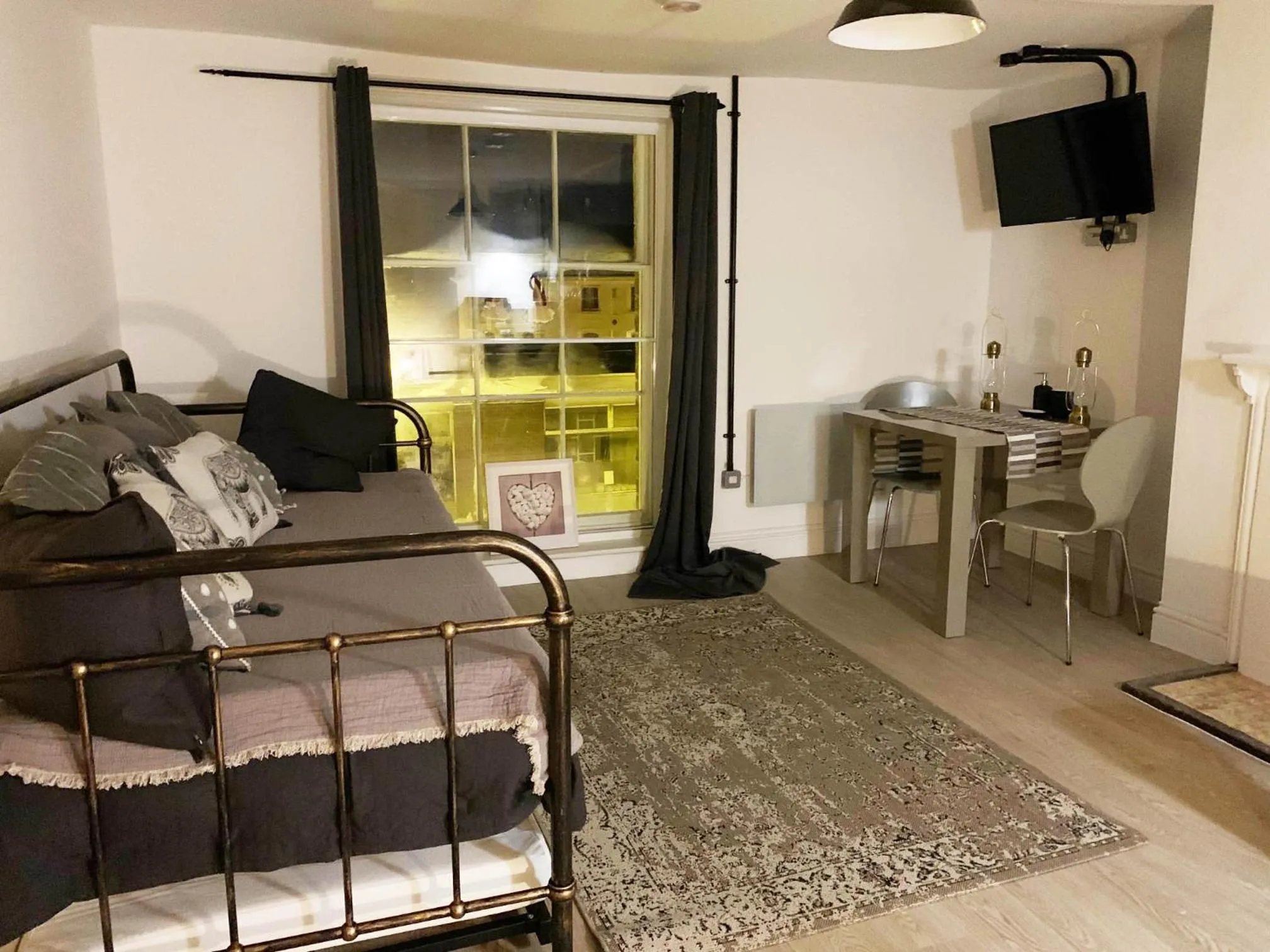 Bed in Queen Street Apartments