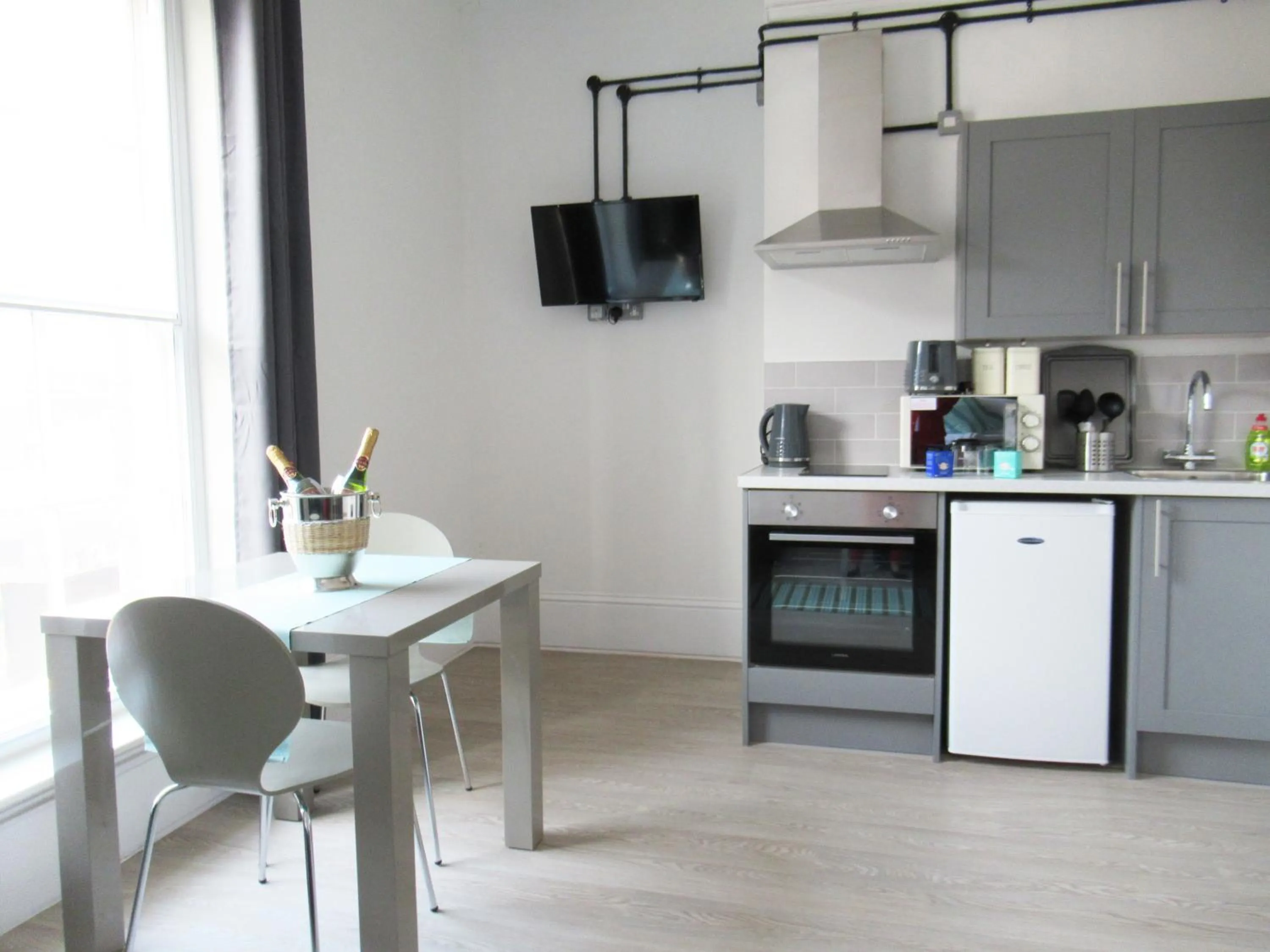 Queen Street Apartments