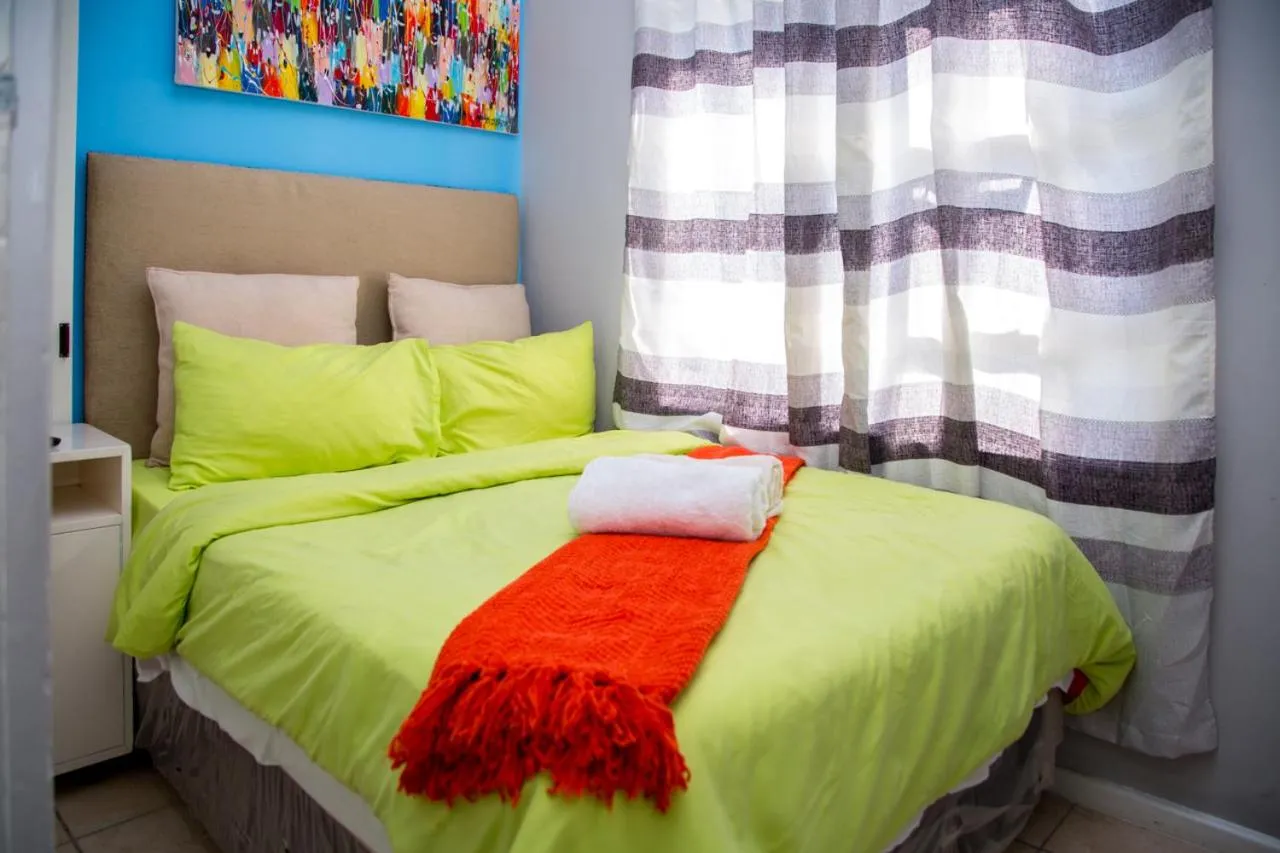 Bed in Relaxing Guest House in th Heart of Ndabeni
