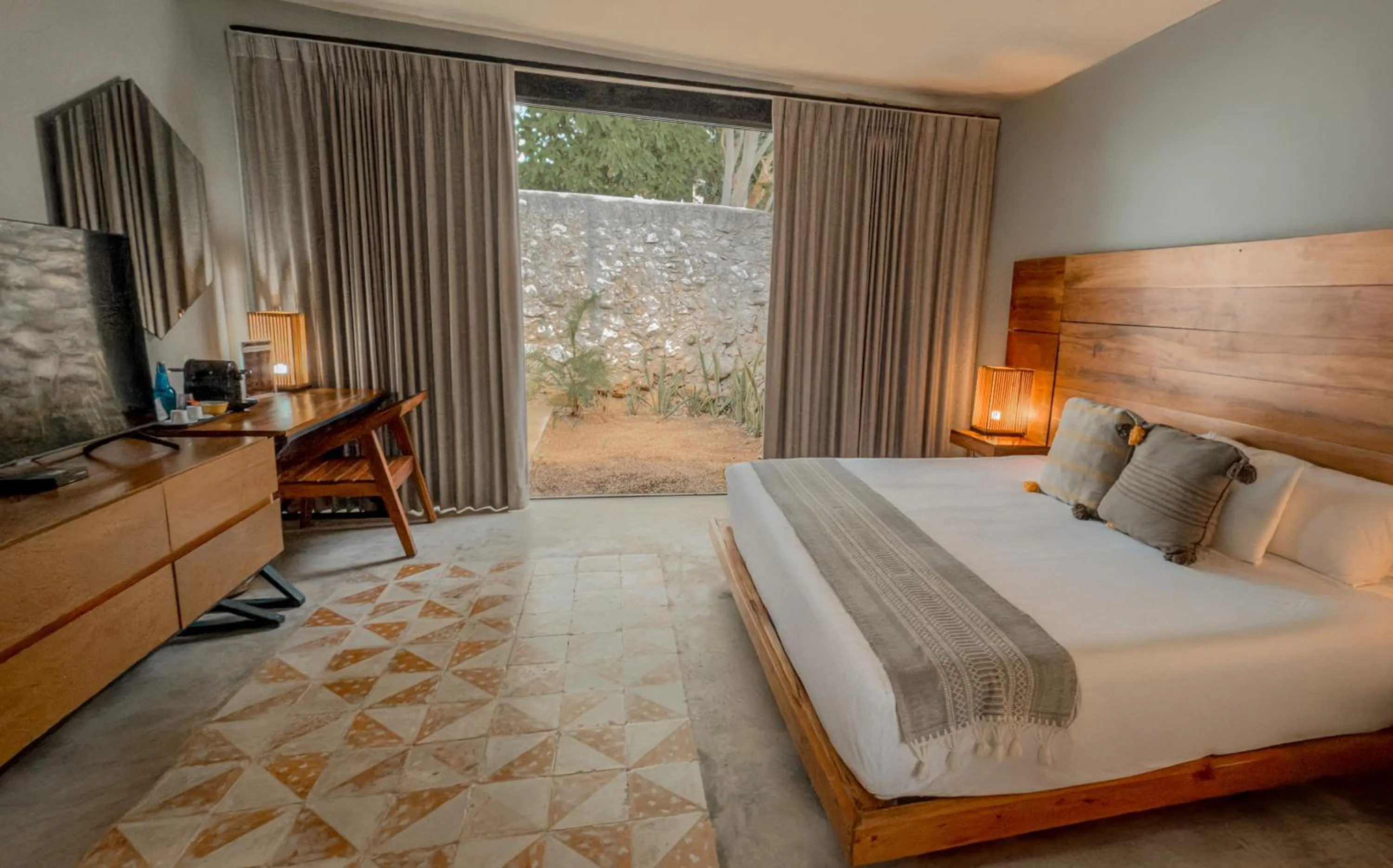 Bedroom, Bed in Hotel Unknown