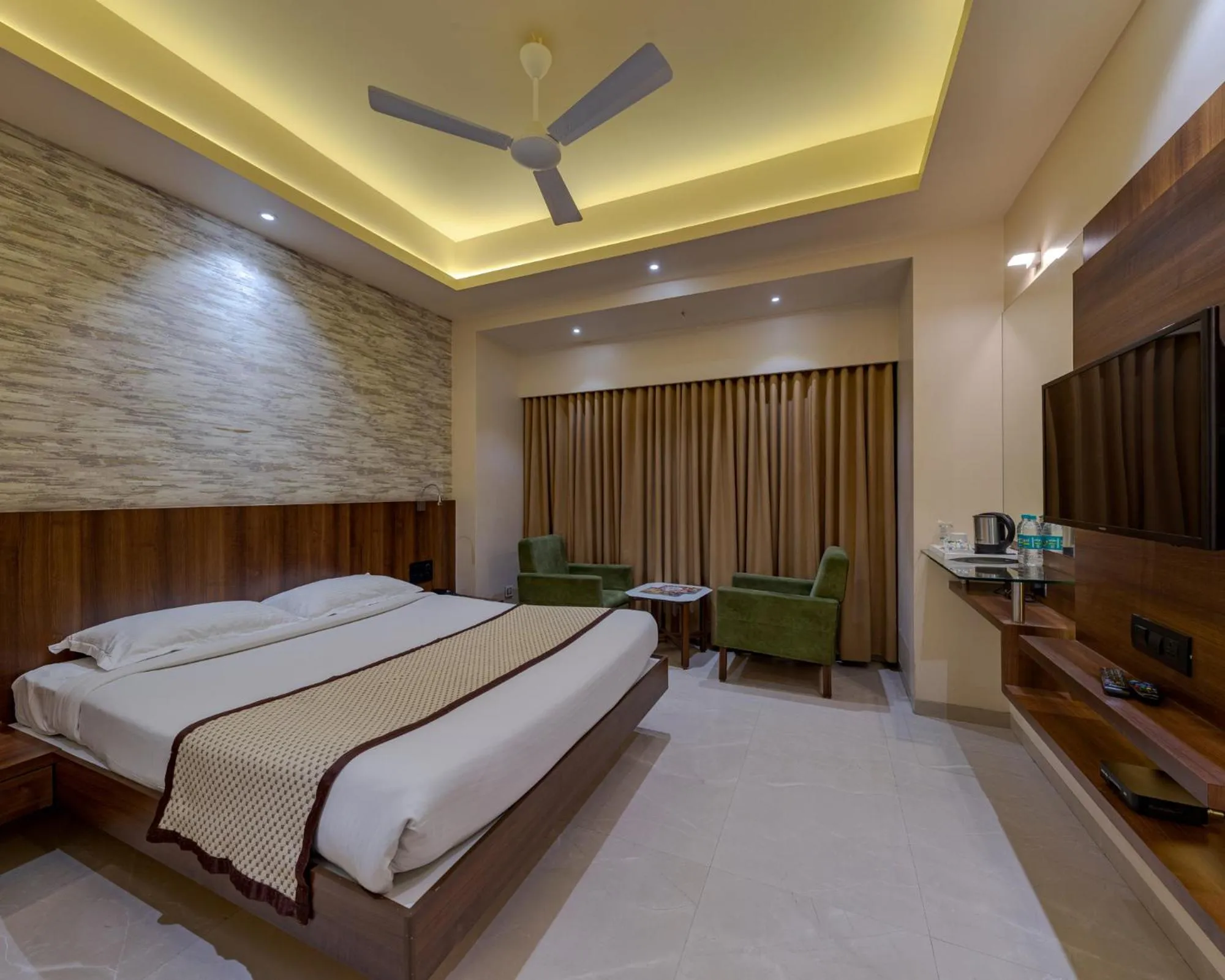 Bed in Hotel Pratham