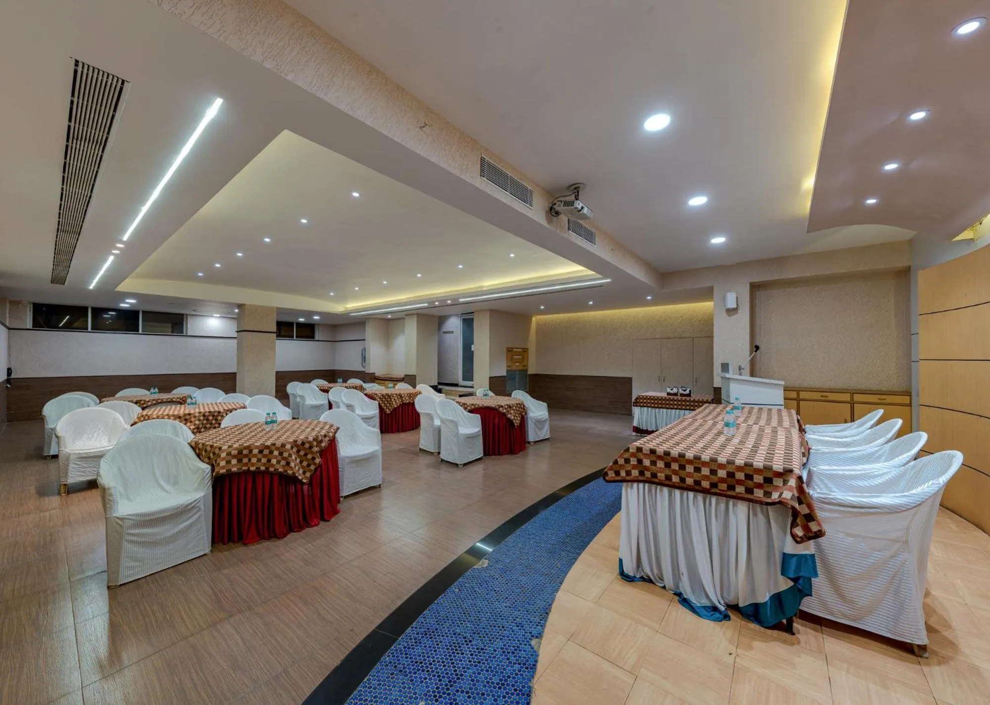Hotel Pratham