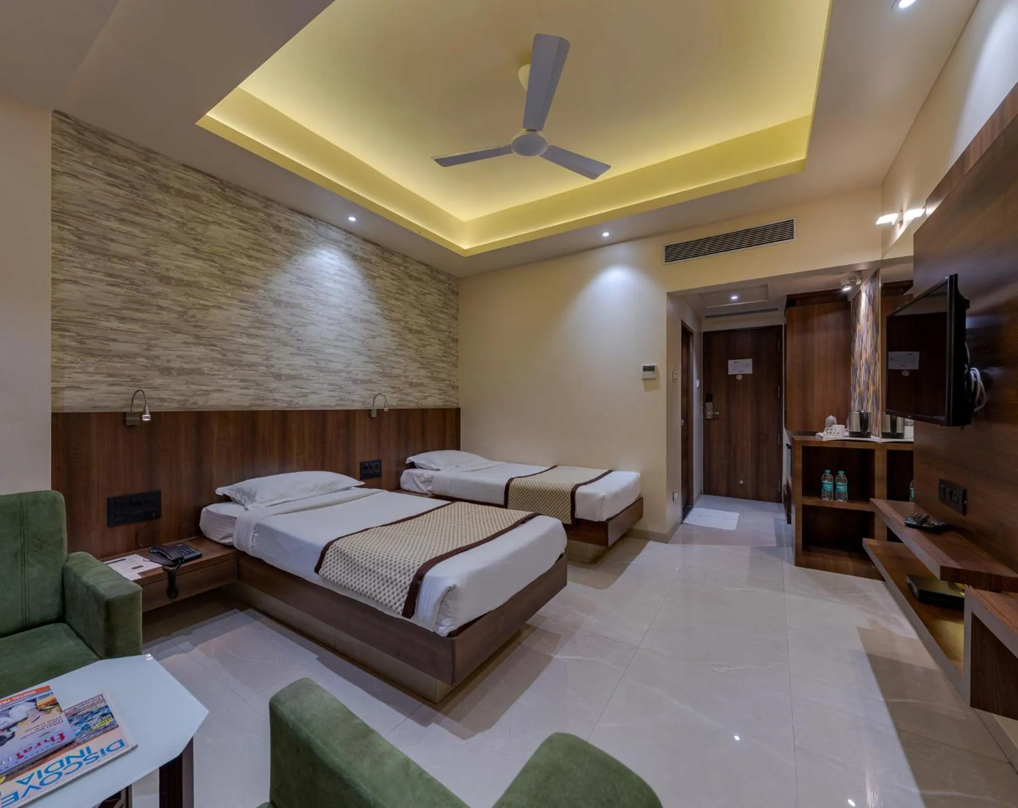 Bed in Hotel Pratham