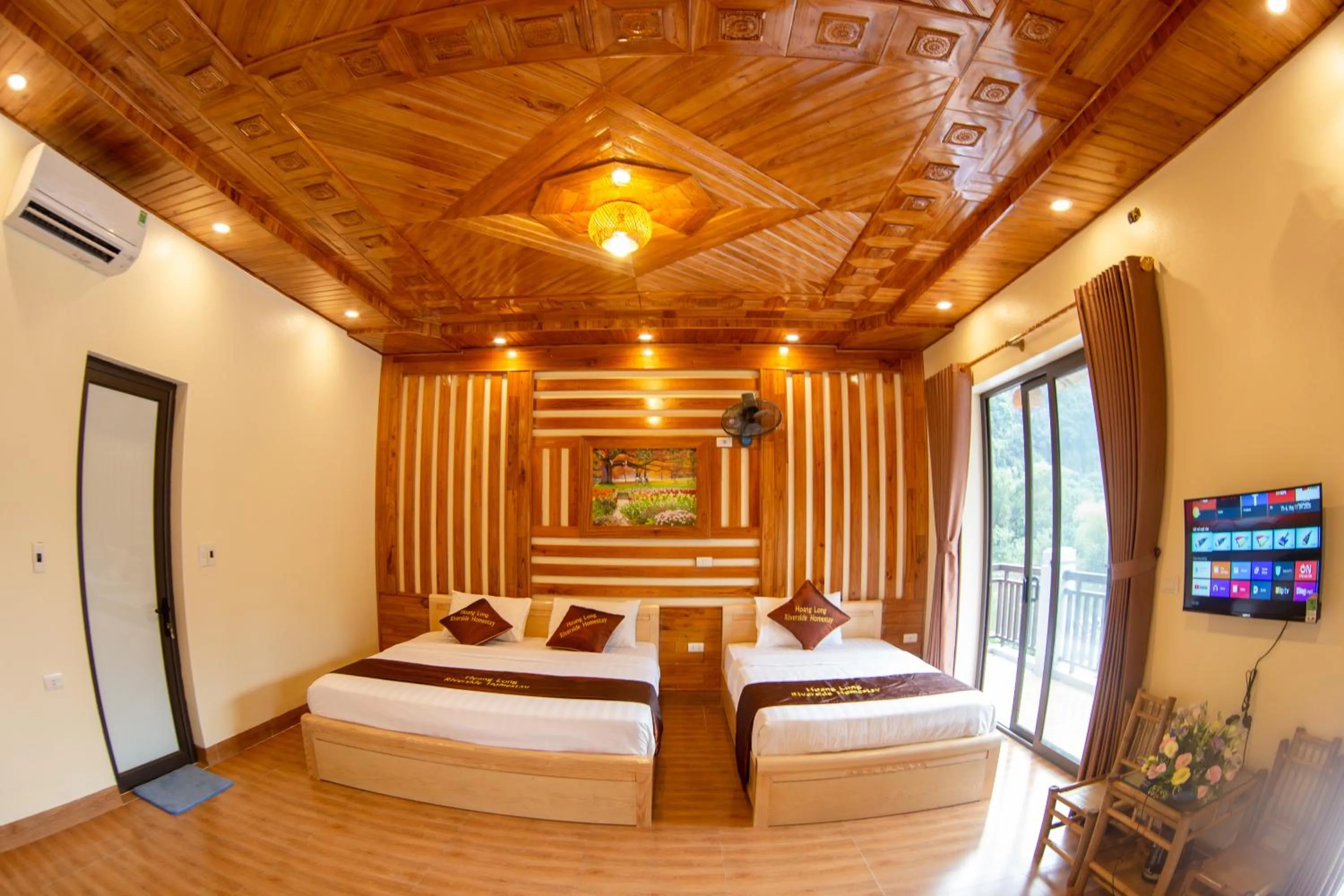 Bed in HoangLong Riverside Homestay