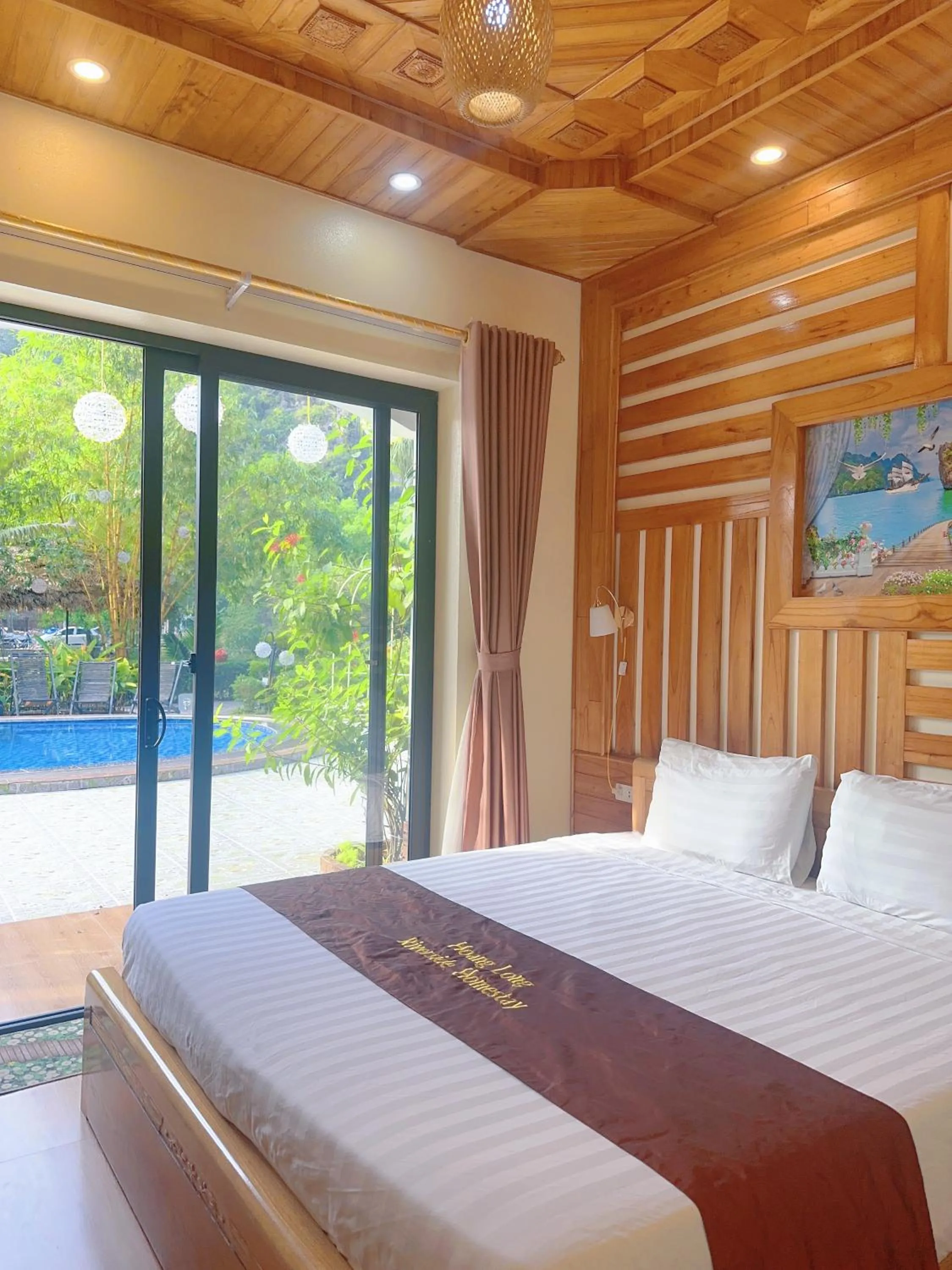 Bed in HoangLong Riverside Homestay