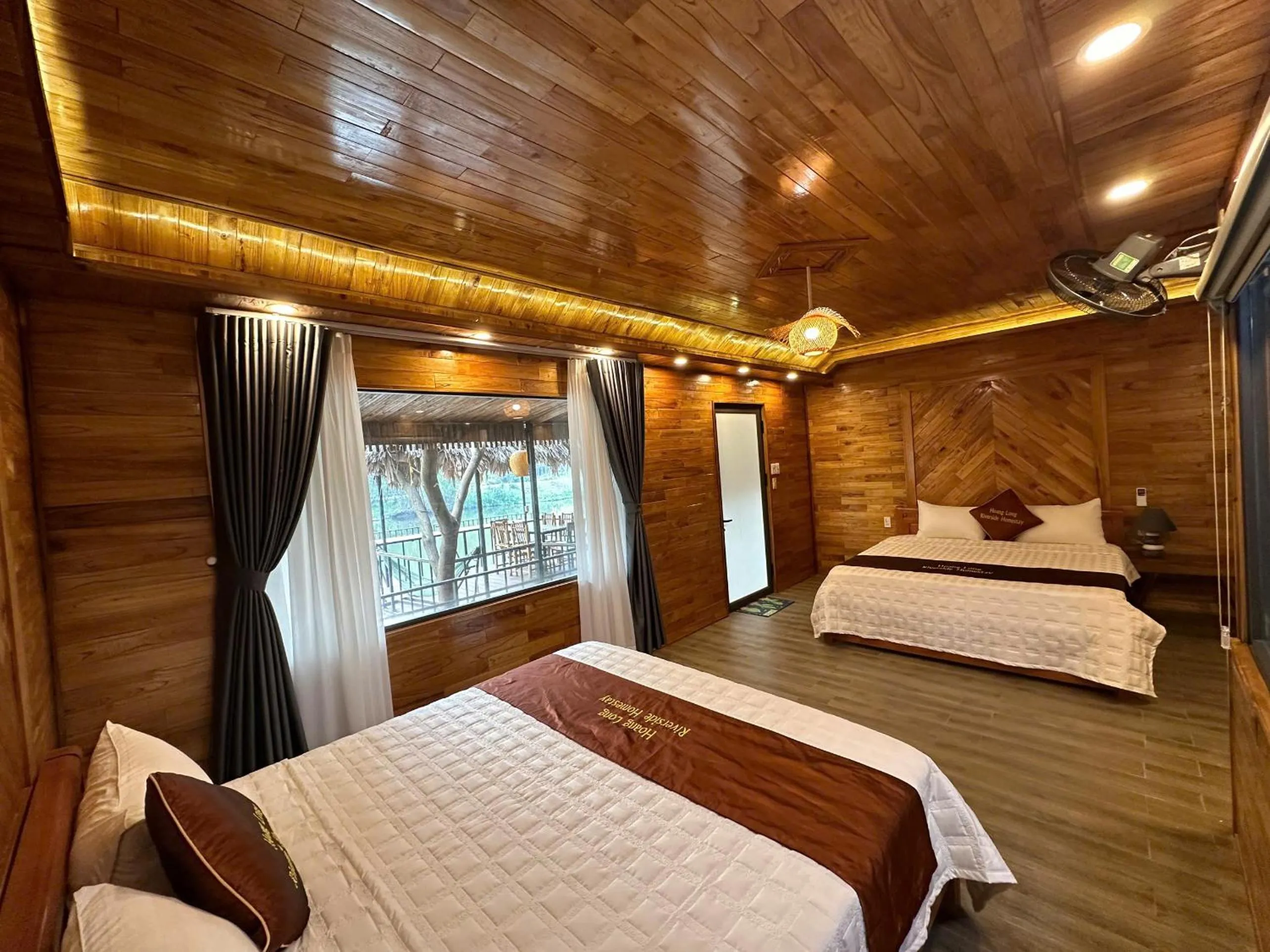 Bed in HoangLong Riverside Homestay