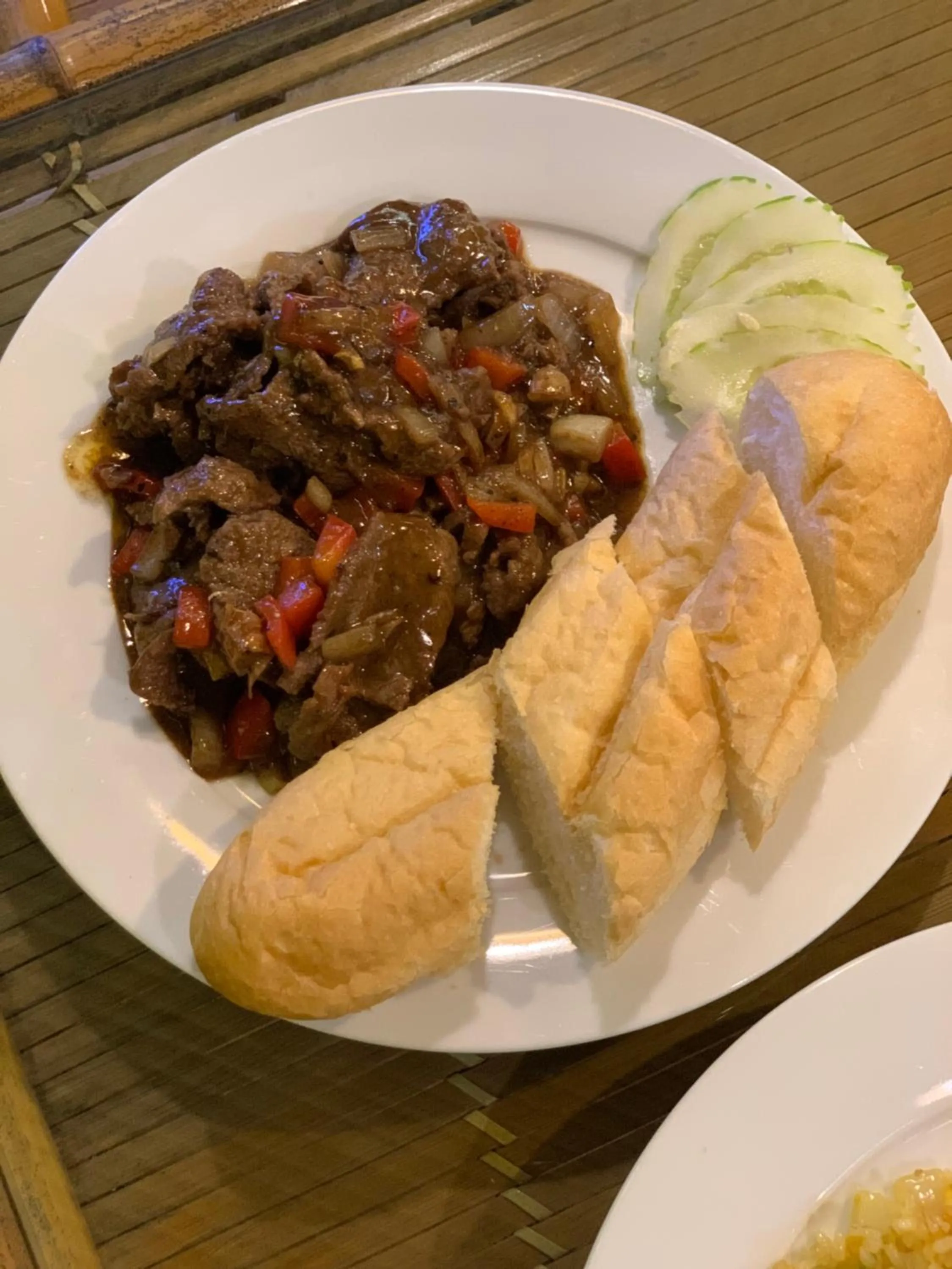 HoangLong Riverside Homestay